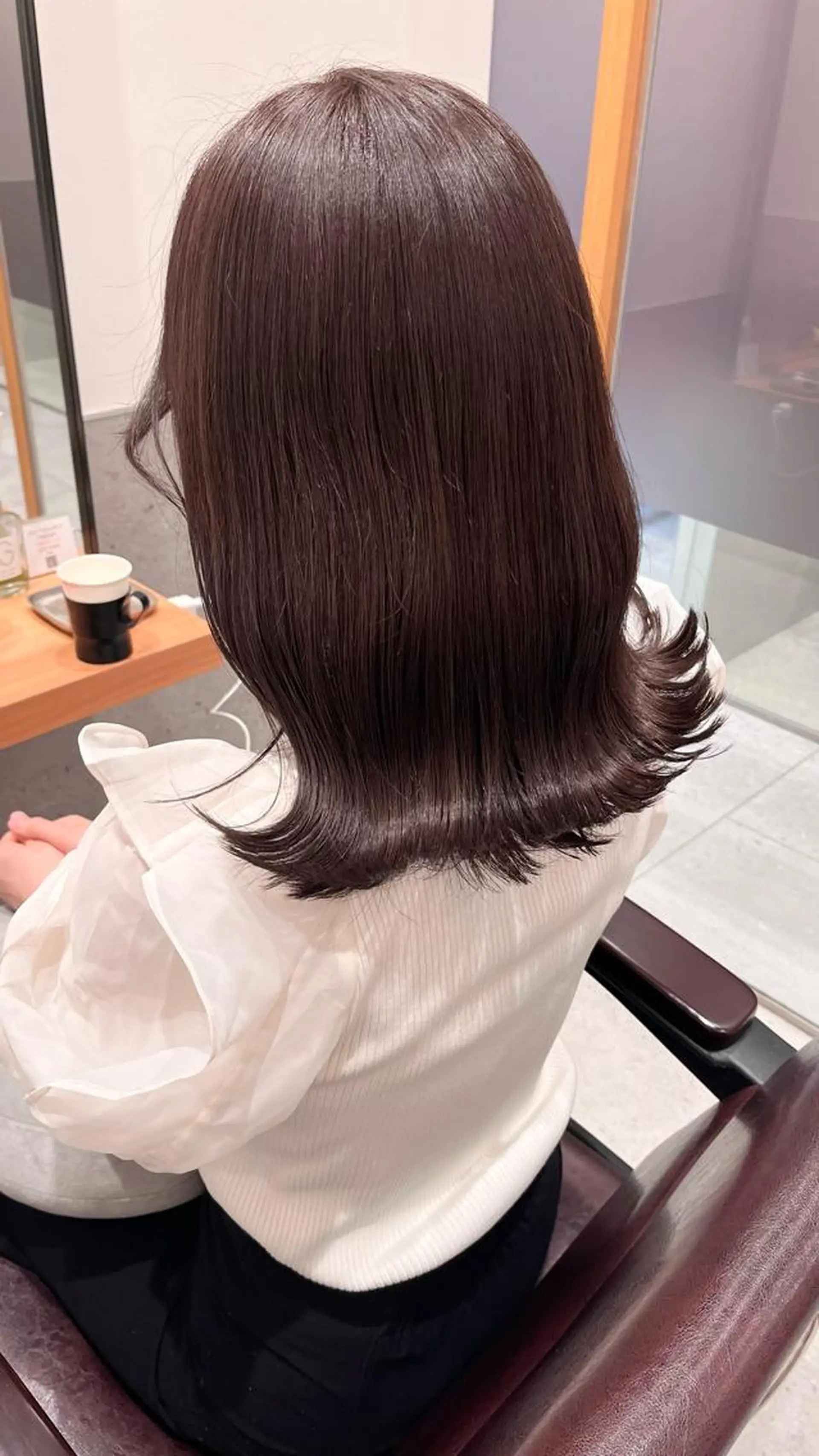 ミディアム カラー カット ヘアカラー トリートメント 大人girly🛋️ 🤍yukakoのヘアスタイル