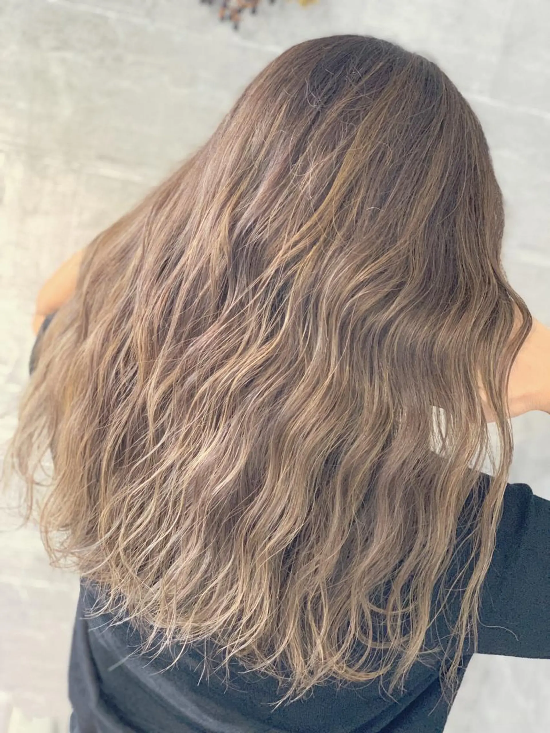 ロング ハイライト 髪質改善 韓国風ヘア 縮毛矯正 メンズスタイル バレイヤージュ　齋藤のヘアスタイル
