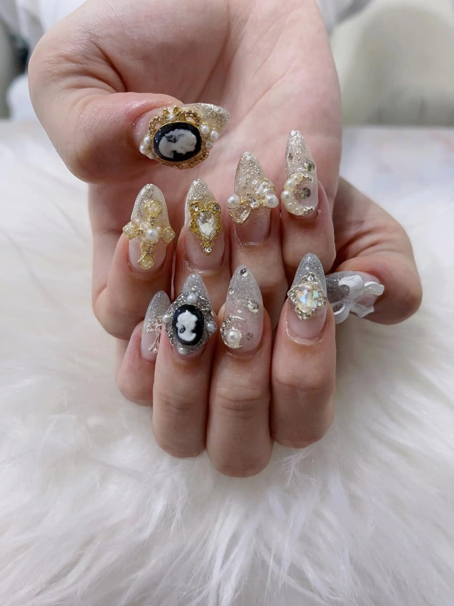 ネイル 菲菲ネイルサロン所属・FF フィフィネイルサロンのネイルデザイン