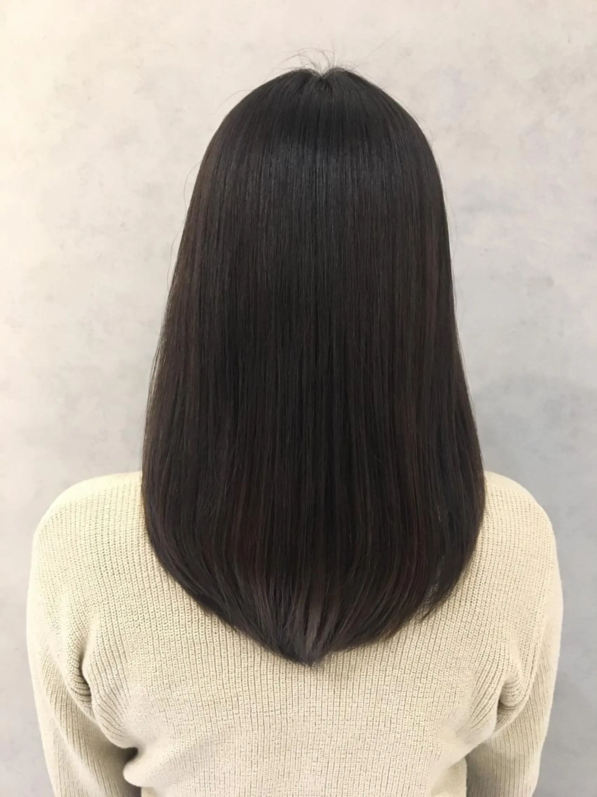 セミロング カラー ヘアカラー トリートメント ︎︎🧸 ユリ ︎︎🧸のヘアスタイル