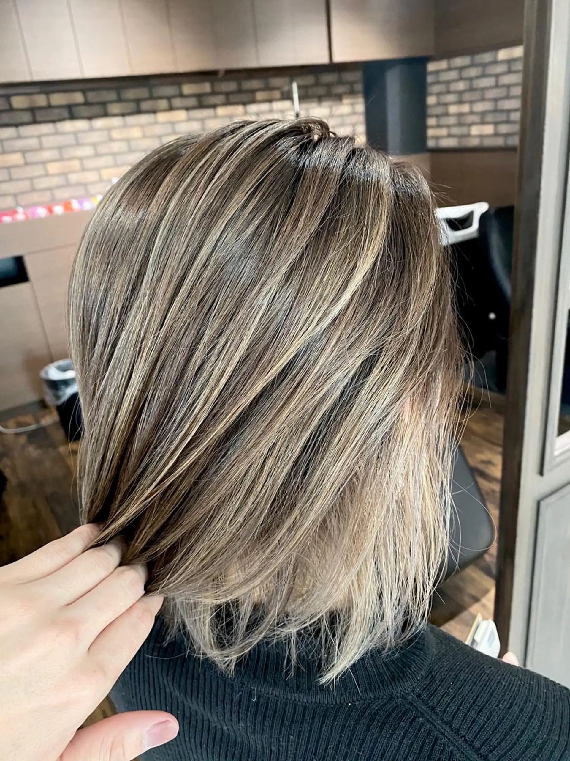ミディアム 白井 秀太郎のヘアスタイル