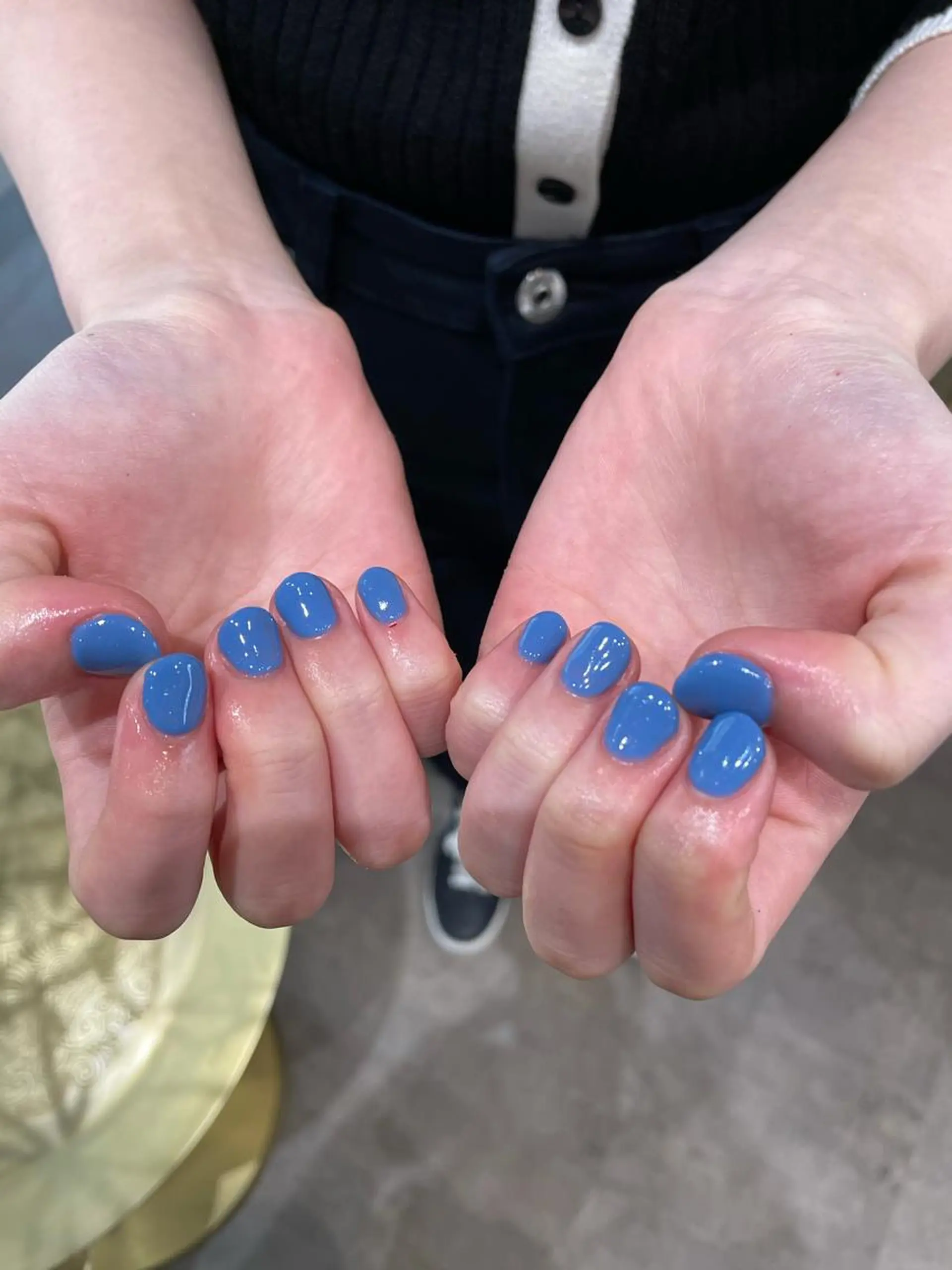 ネイル ワンカラーネイル シンプルネイル ハンドネイル ナチュラル透明感🌱 小山美樹子のヘアスタイル