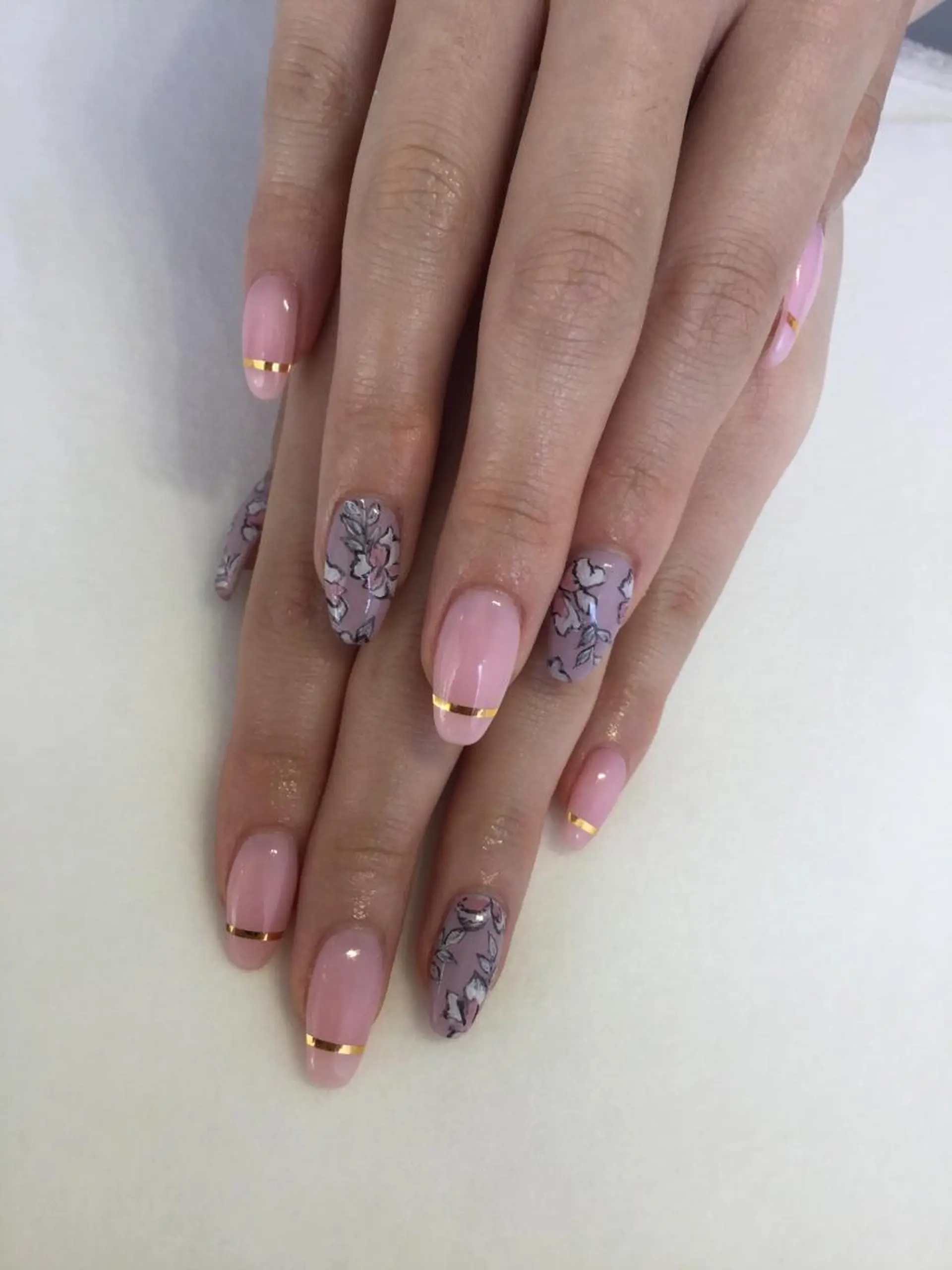 ネイル ハンドネイル 💎🐰 saki. m 🐰💎のネイルデザイン