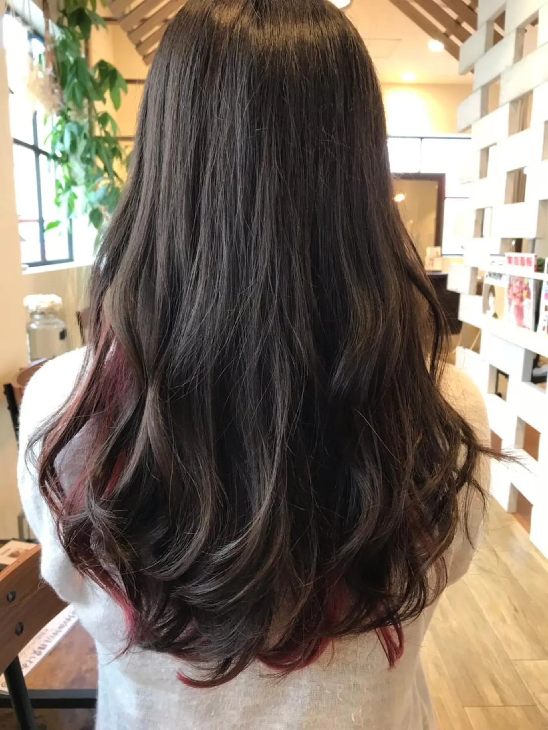 ロング chill out 塚口本町店のヘアスタイル