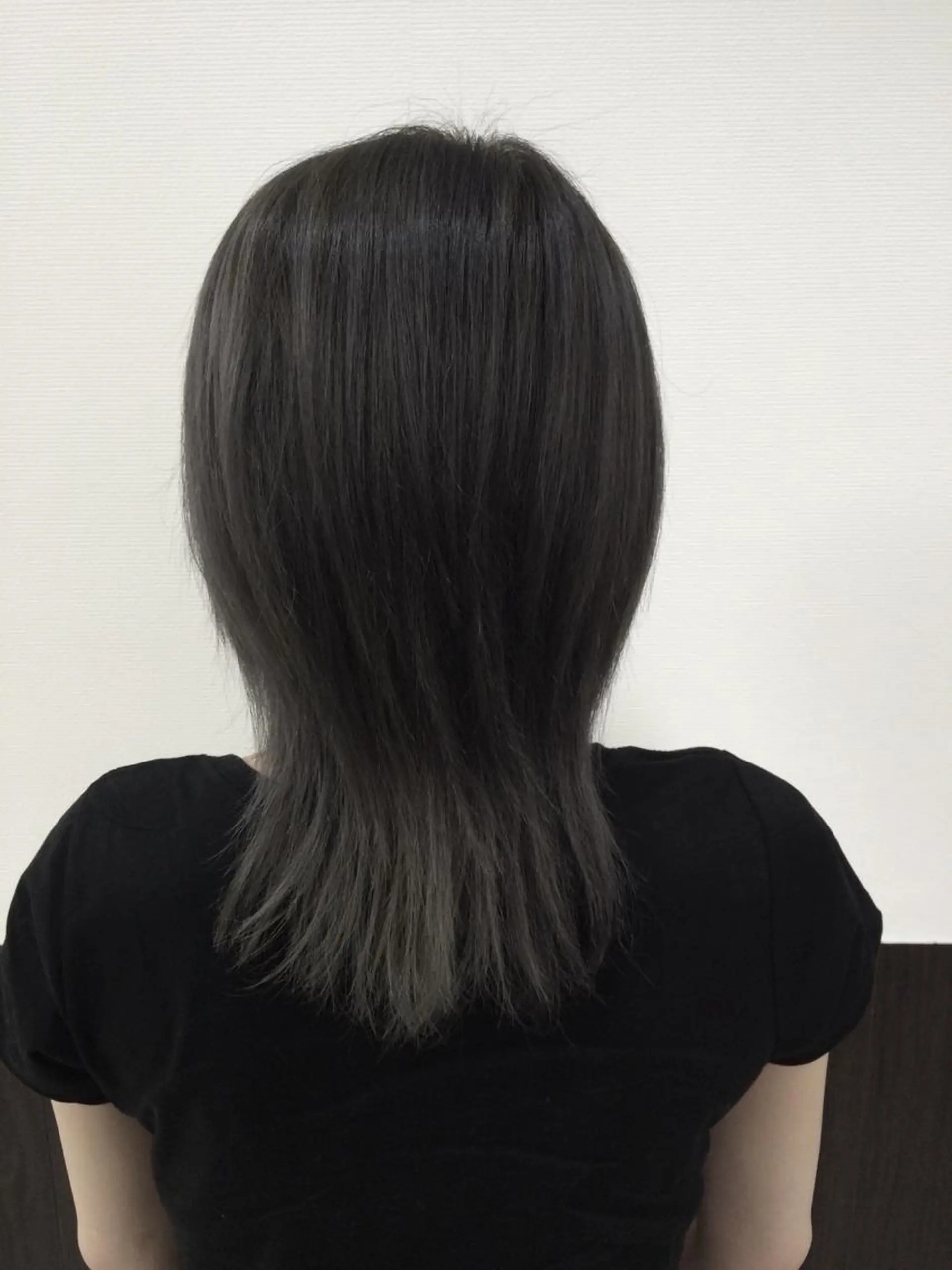 ミディアム カラー ヘアアレンジ ハイトーン Arphyのヘアスタイル