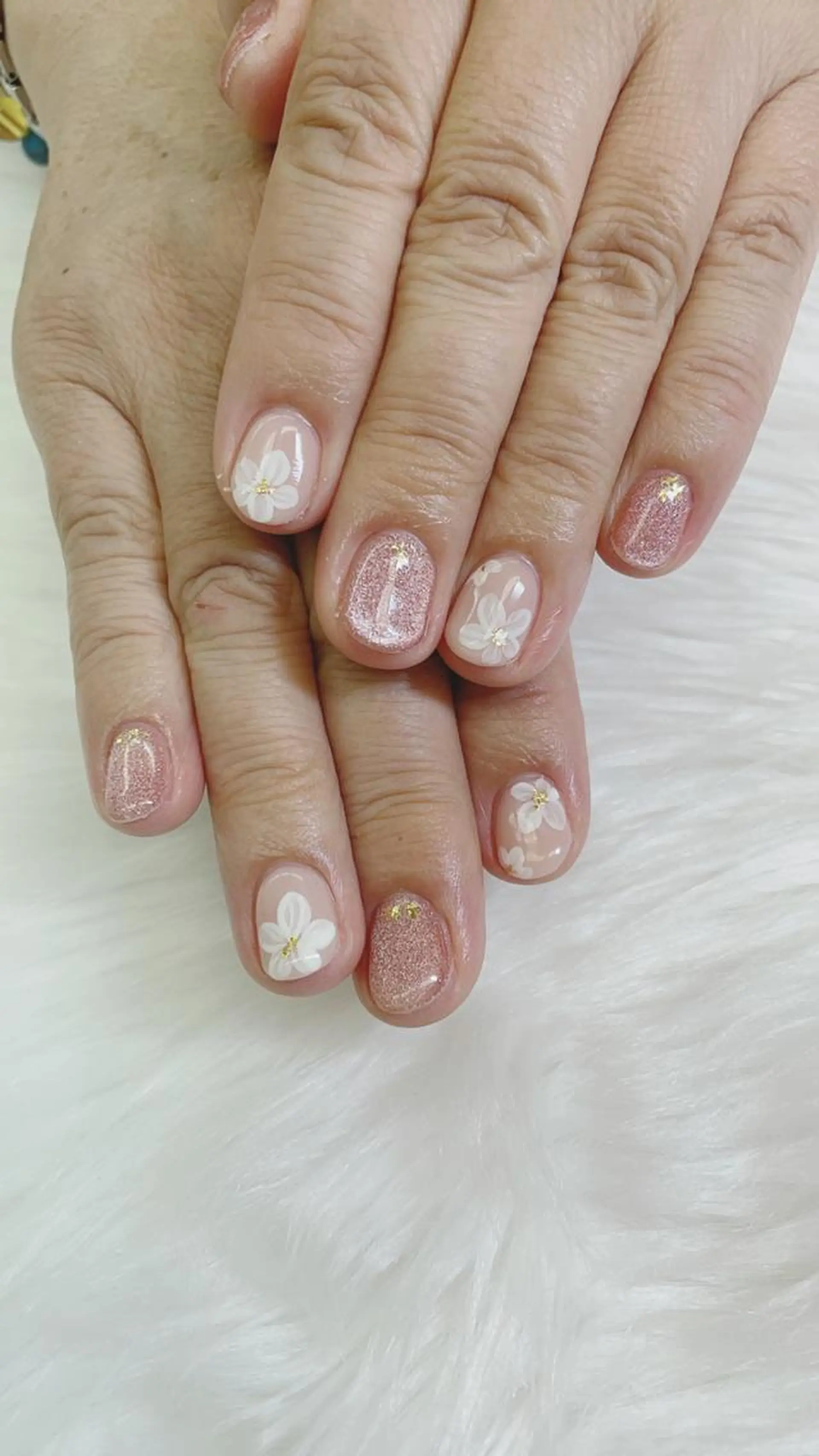 ネイル ハンドネイル ハンドケア 🦋ネイルサロン ブラン🌈ゆりのネイルデザイン