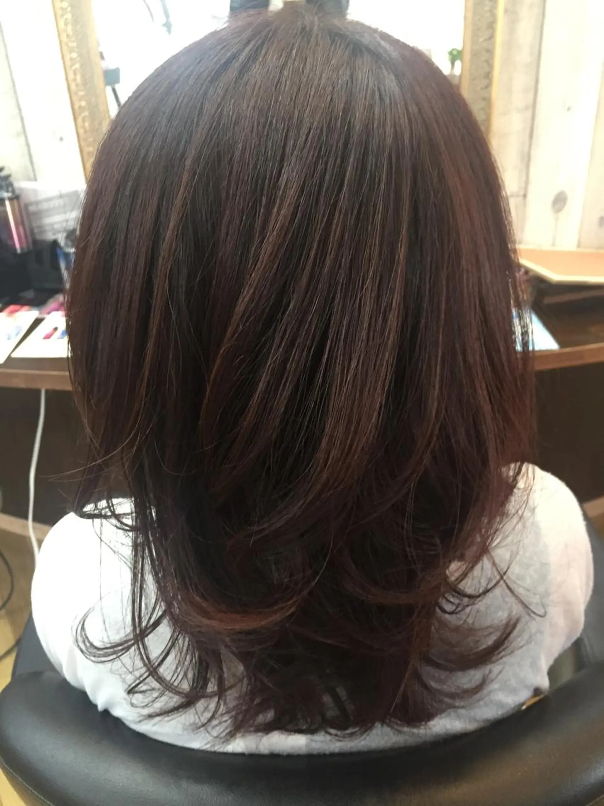 カラー 中山 ルミ子のヘアスタイル