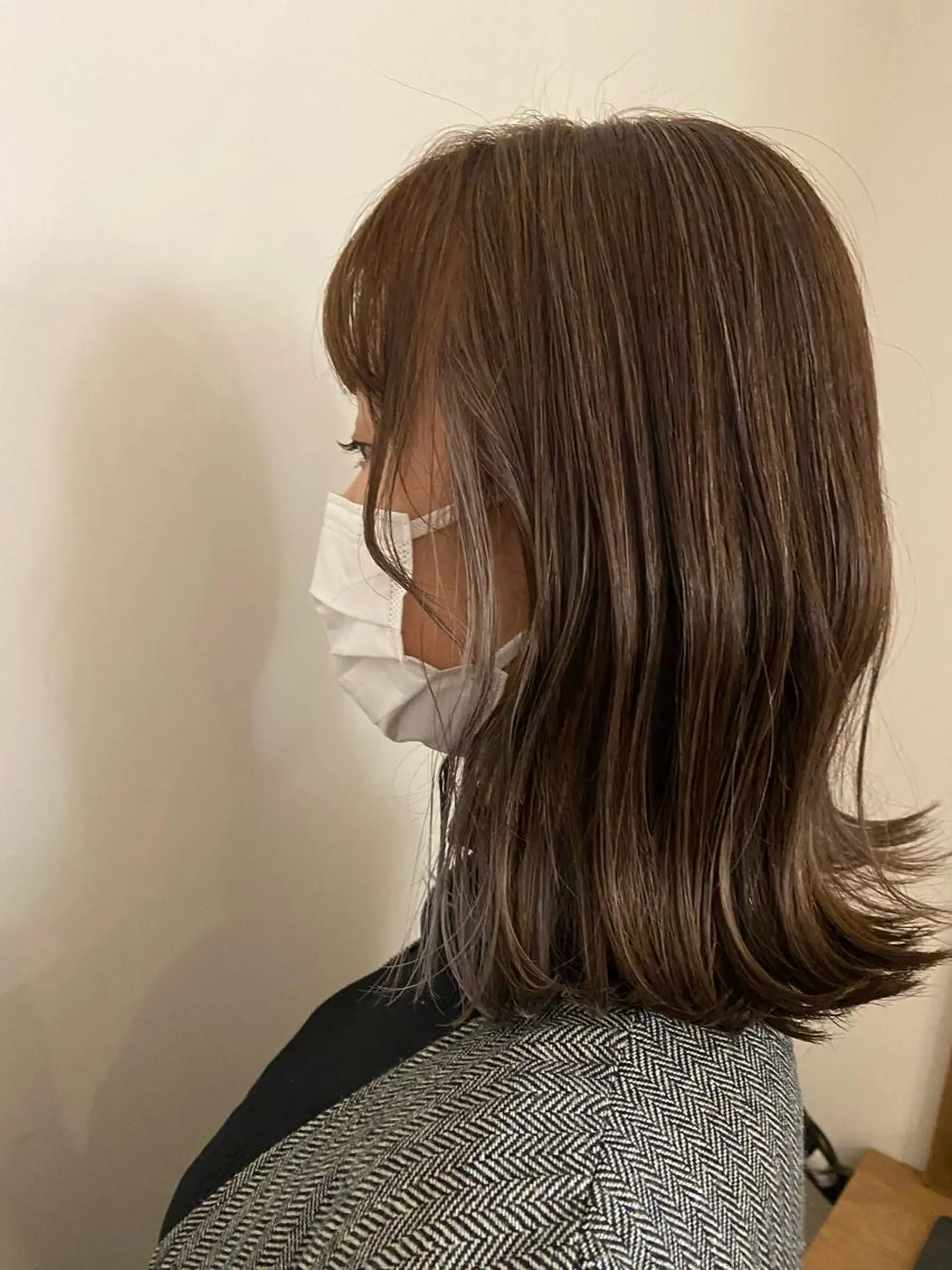 ミディアム Minami .のヘアスタイル