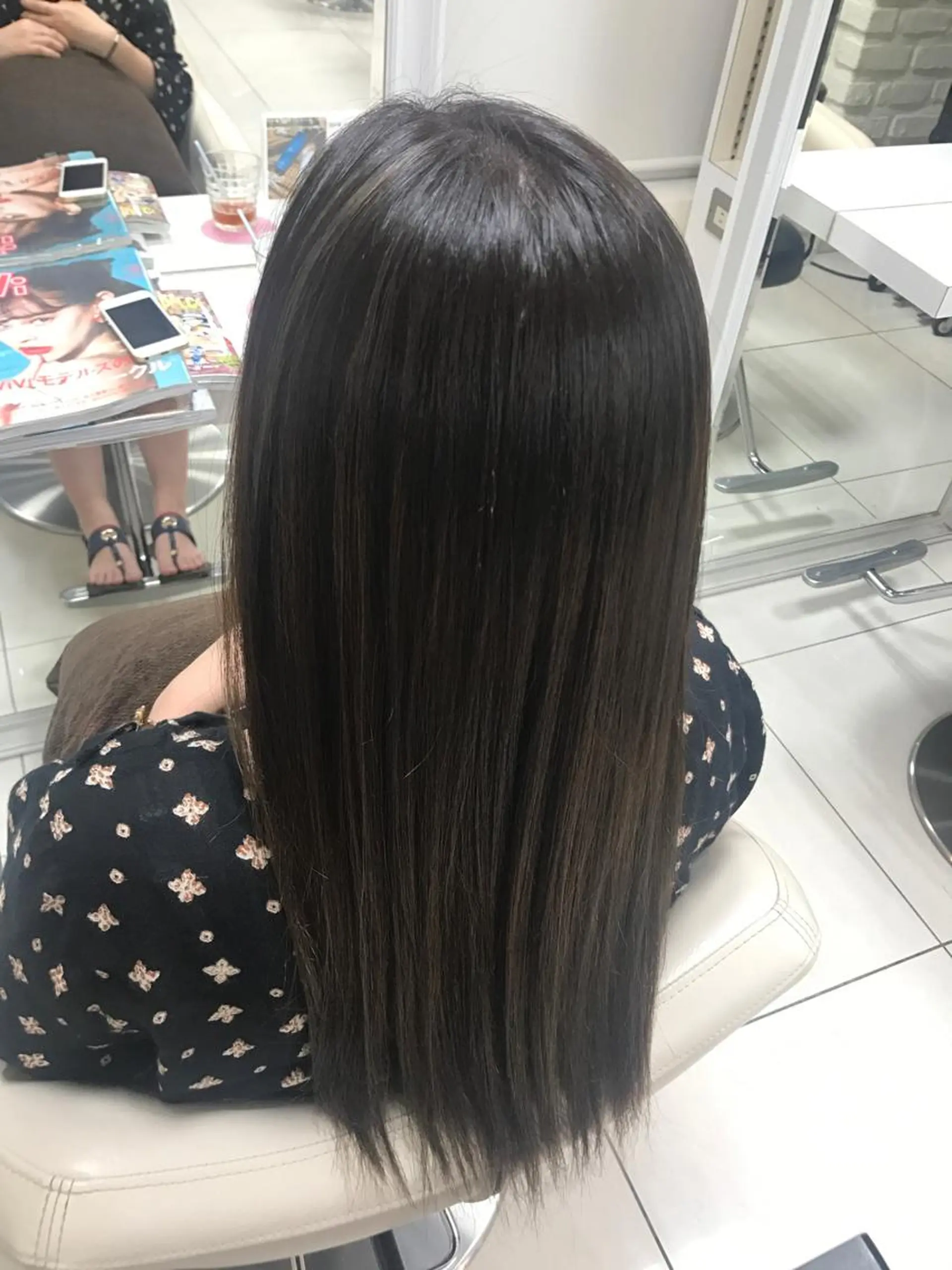 ロング カラー ハイライトカラー イルミナカラー ハイライト 【暖色カラー特化】 中山由梨のヘアスタイル