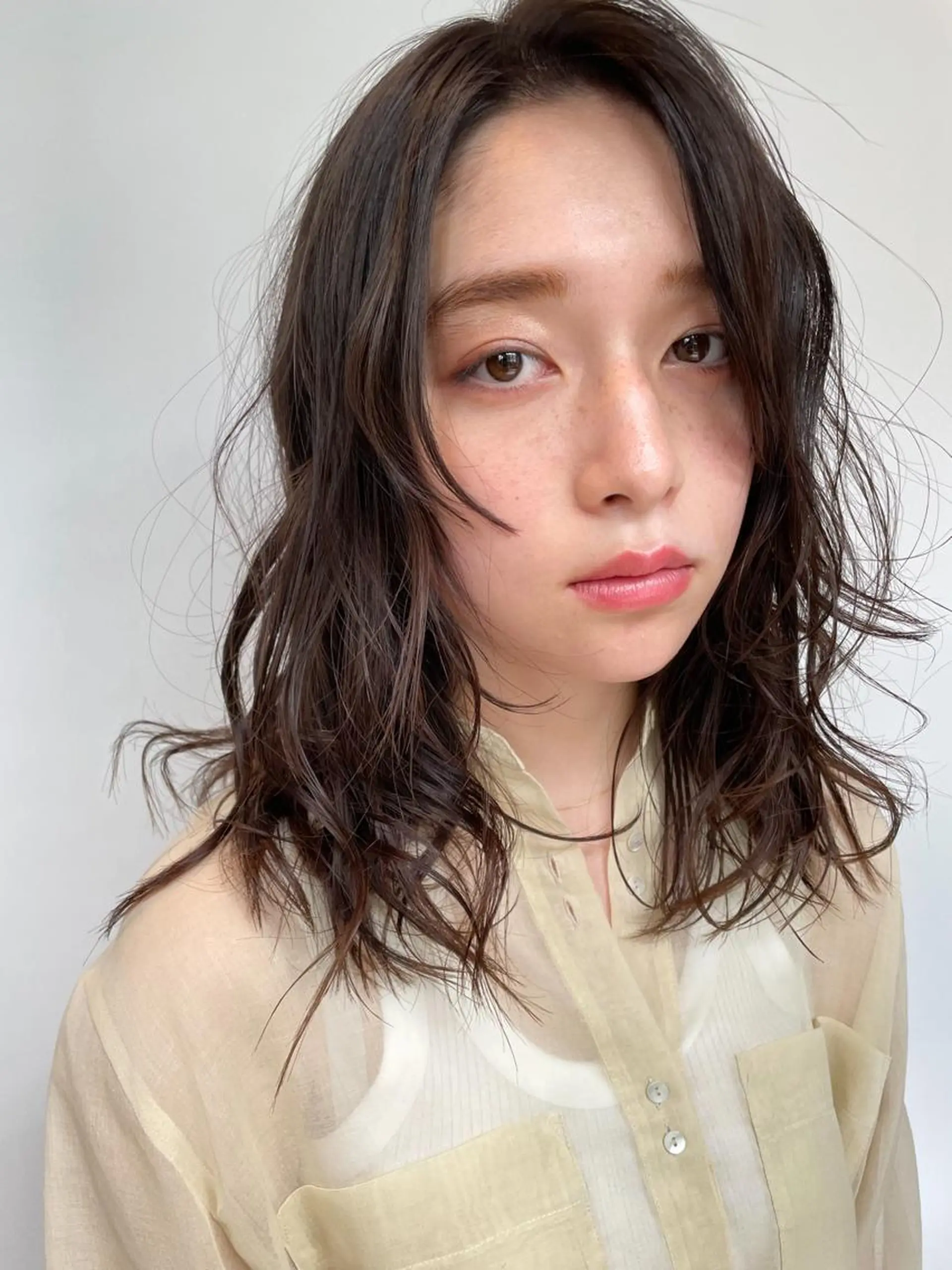 ミディアム パーマ ミディアムパーマ ボブ くせ毛 ハイライト ウルフカット 銀座No.1髪質改善 縮毛矯正/本木のヘアスタイル