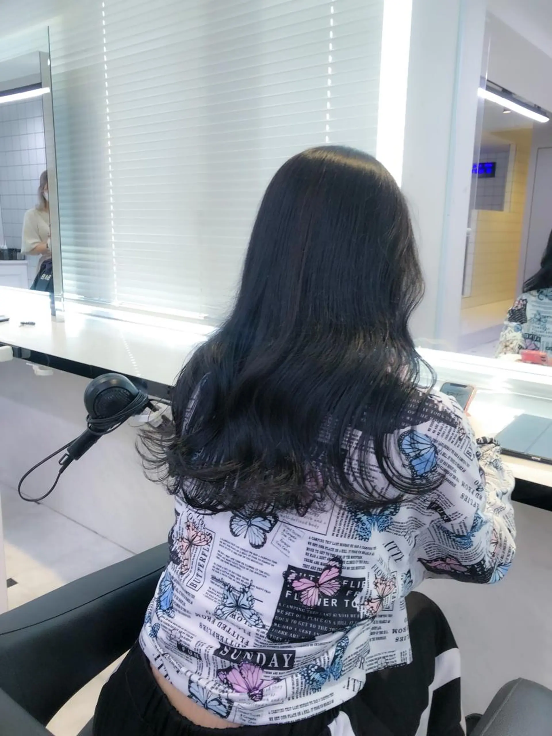セミロング カラー 黒髪 ブルーカラー ブルーブラック ヘアカラー ヘッドスパ ヘアセット 透明感/艶髪/💖 トレンドスタイル💖のヘアスタイル