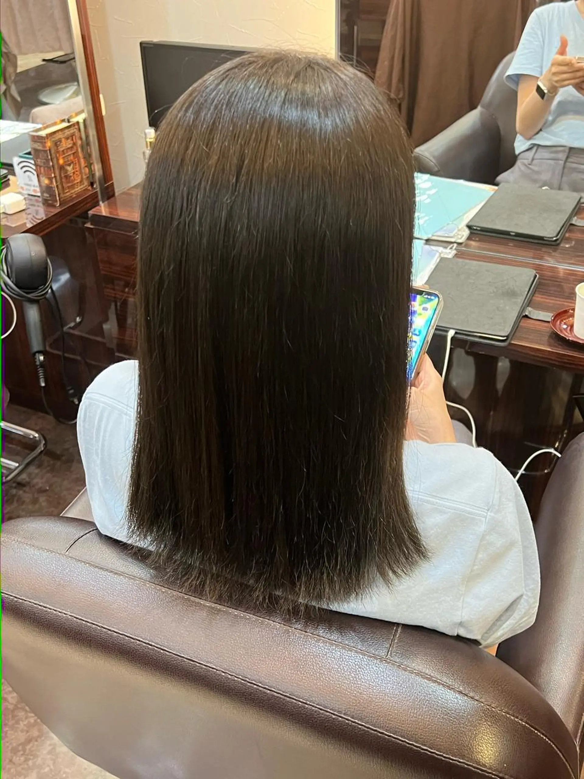 セミロング カラー ブルーカラー パーマご相談ください 楓(かえで)🦋のヘアスタイル