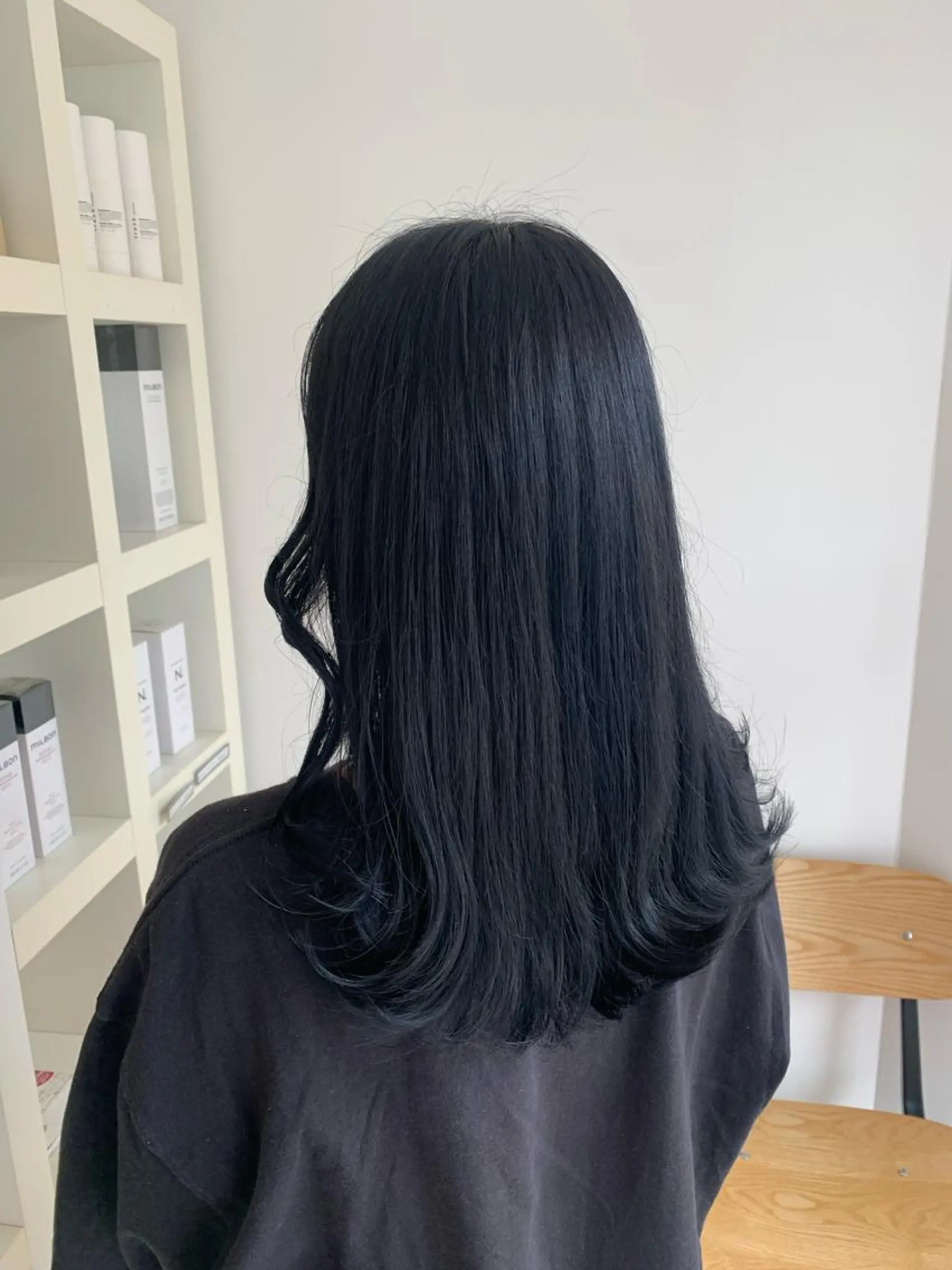 ミディアム 韓国風ヘア カット ヘアカラー トリートメント 長山 茉白のヘアスタイル