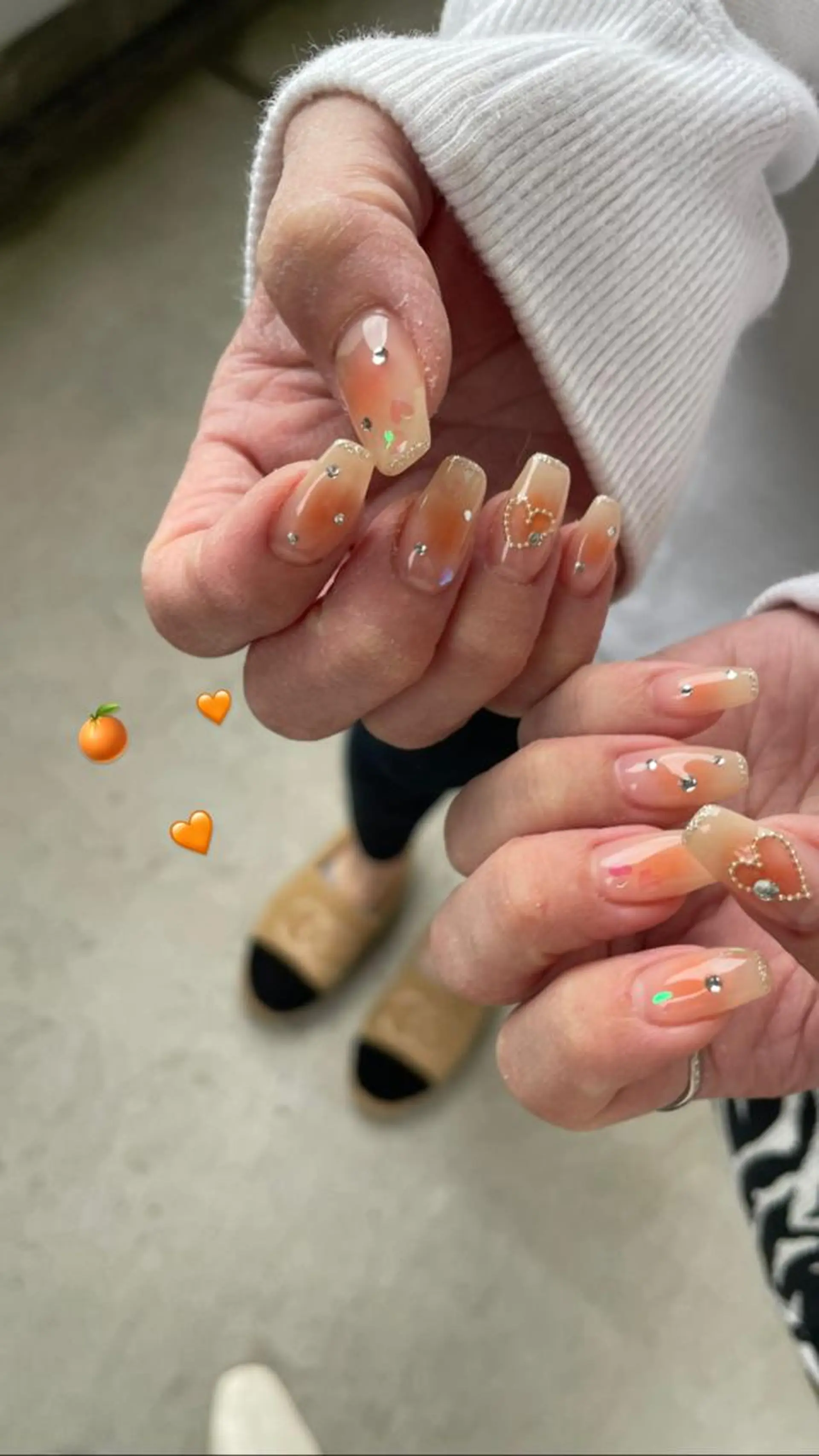 ネイル ハンドネイル ハンドケア Feliz 楽しいネイルサロンのネイルデザイン