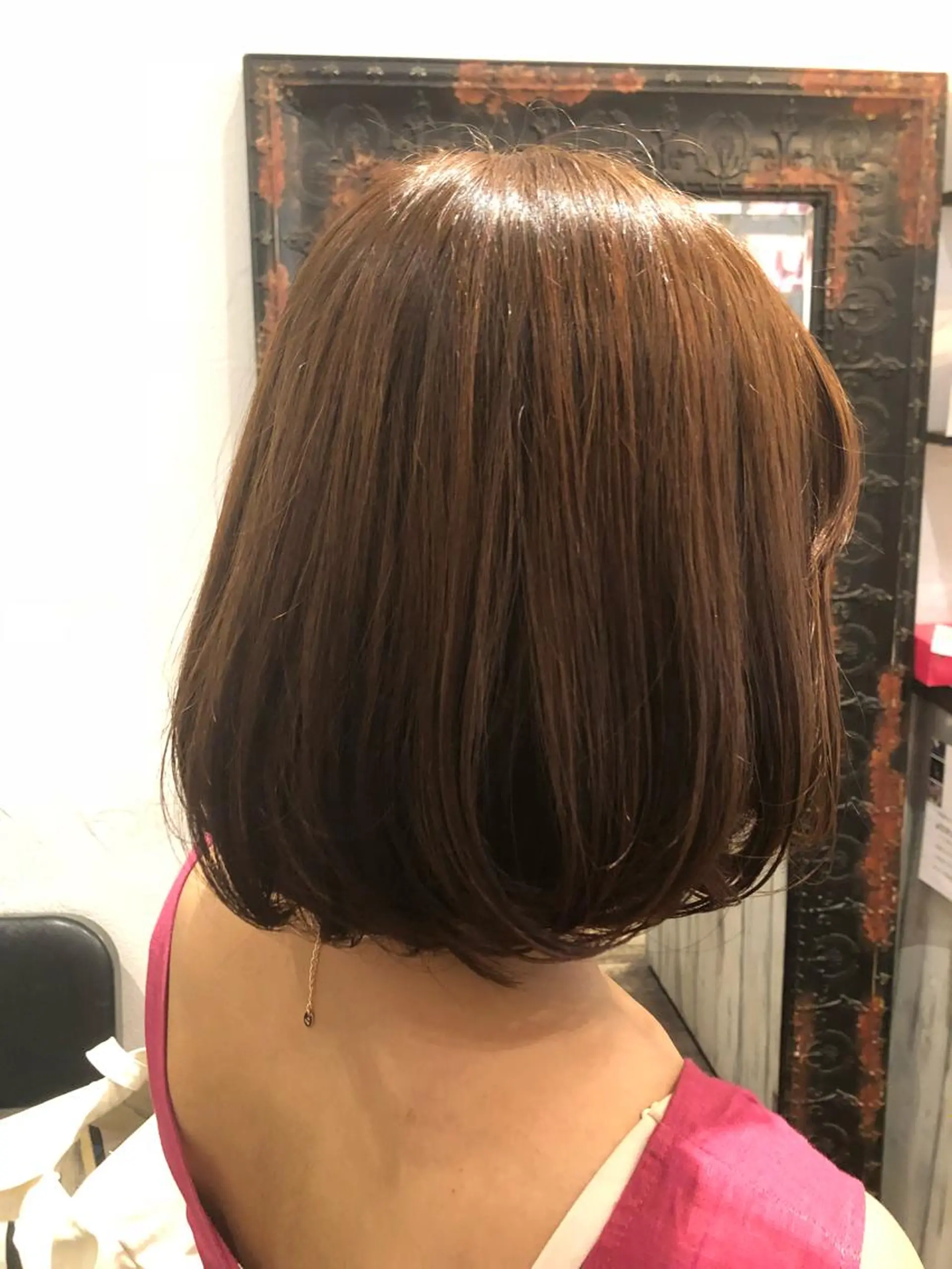 ミディアム カット ヘアカラー ナカオ ヤストシのヘアスタイル