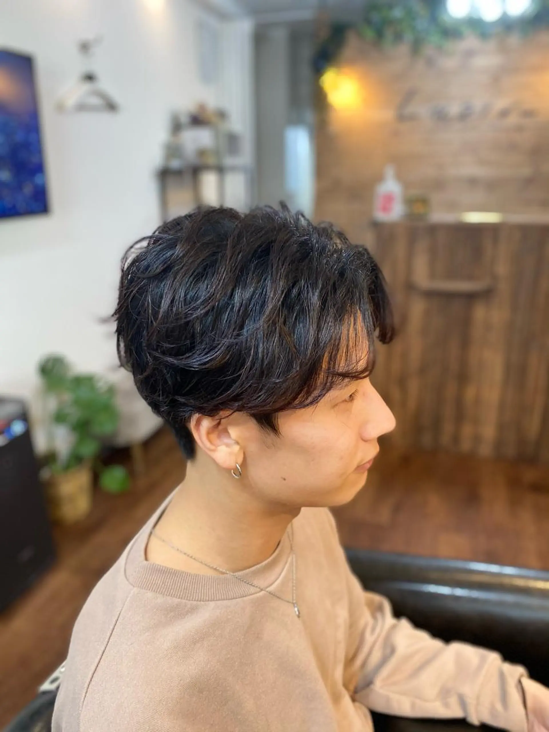 ミディアム メンズ センターパート メンズ韓国風 韓国風ヘア カット Luzir⭐︎ GEN⭐︎のヘアスタイル