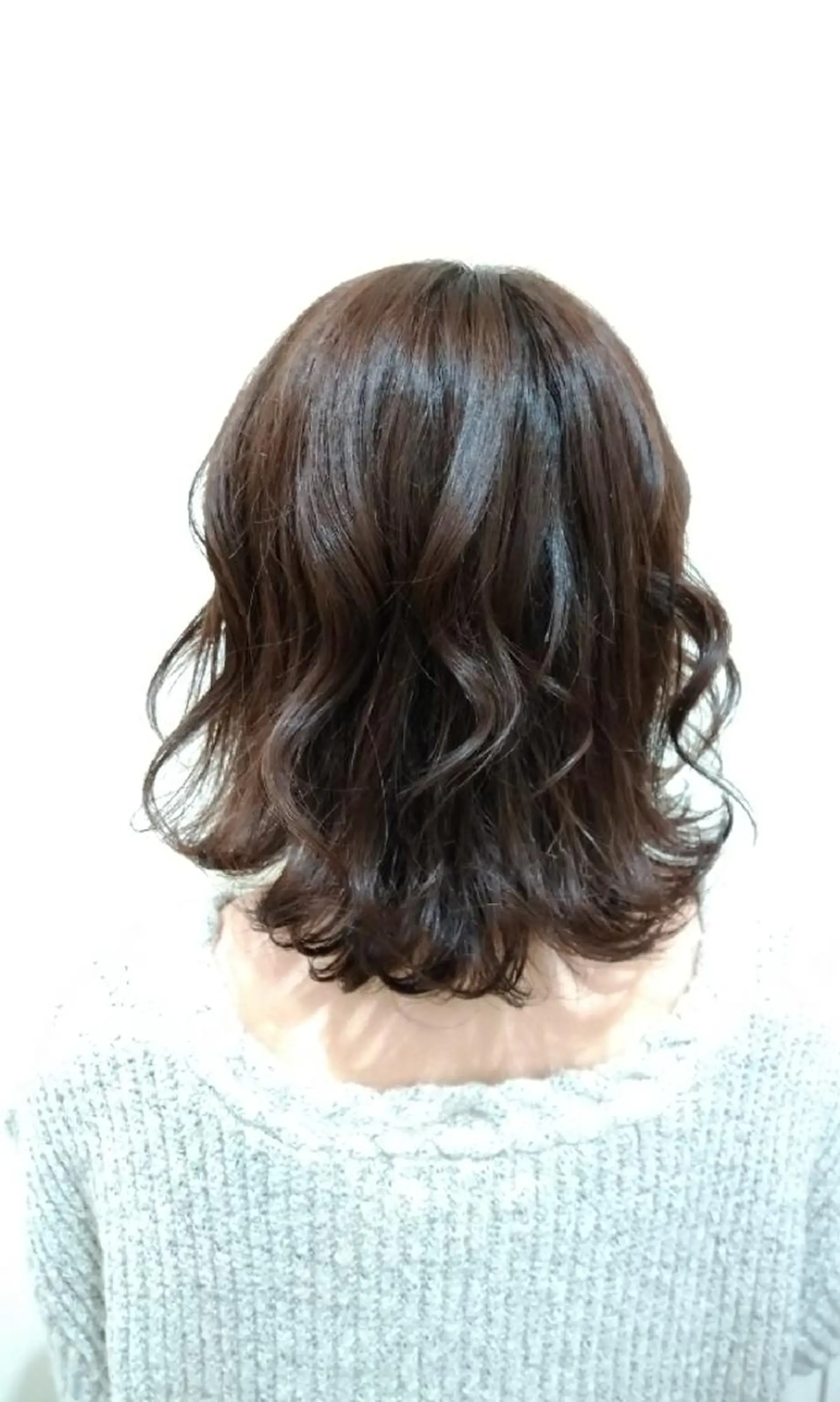 ミディアム 狩野 歩のヘアスタイル