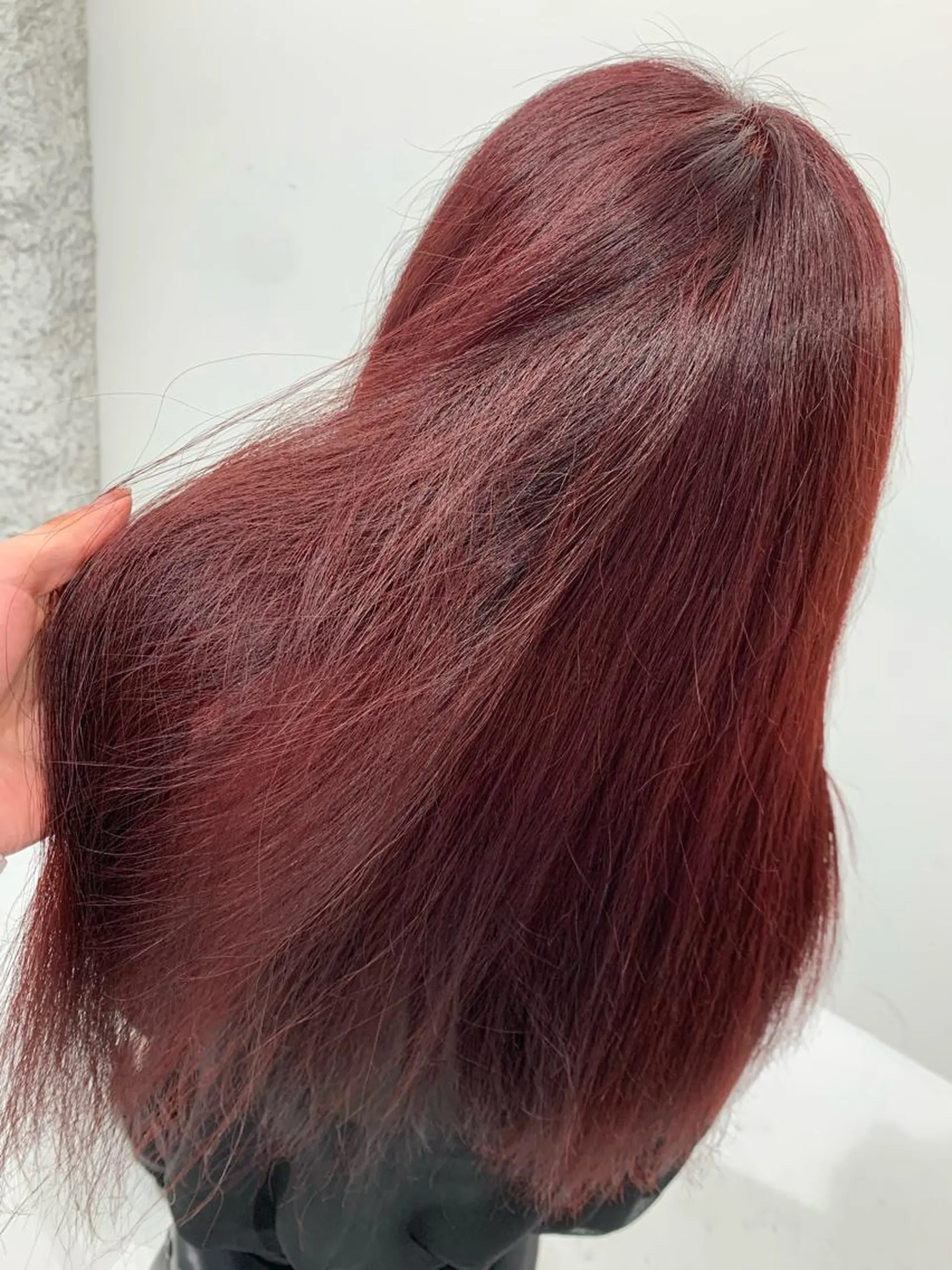 ロング カラー TAKUMI .のヘアスタイル