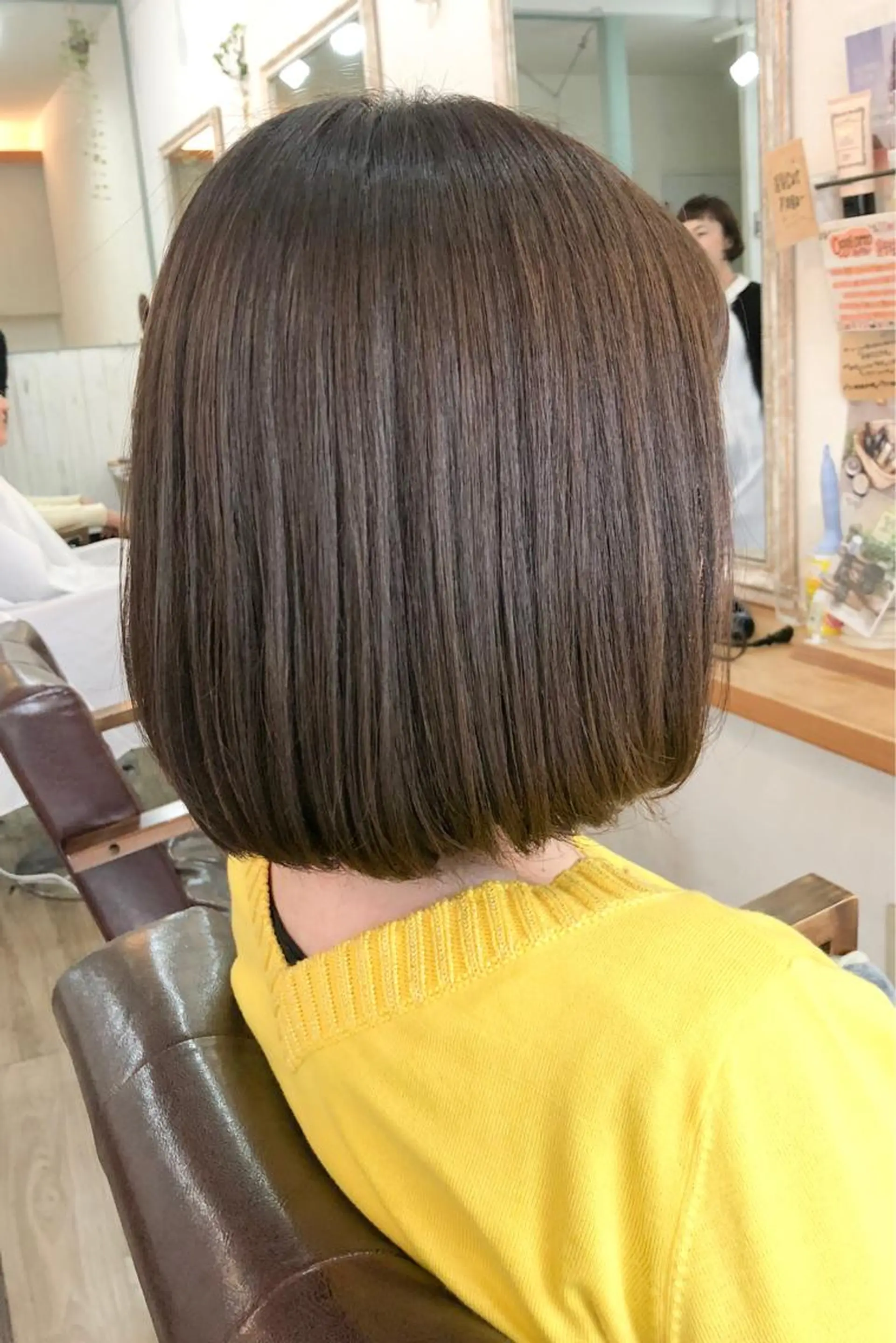ミディアム カラー 透明感カラー グレージュ イルミナカラー カット ヘアカラー トリートメント 西村 ようこのヘアスタイル