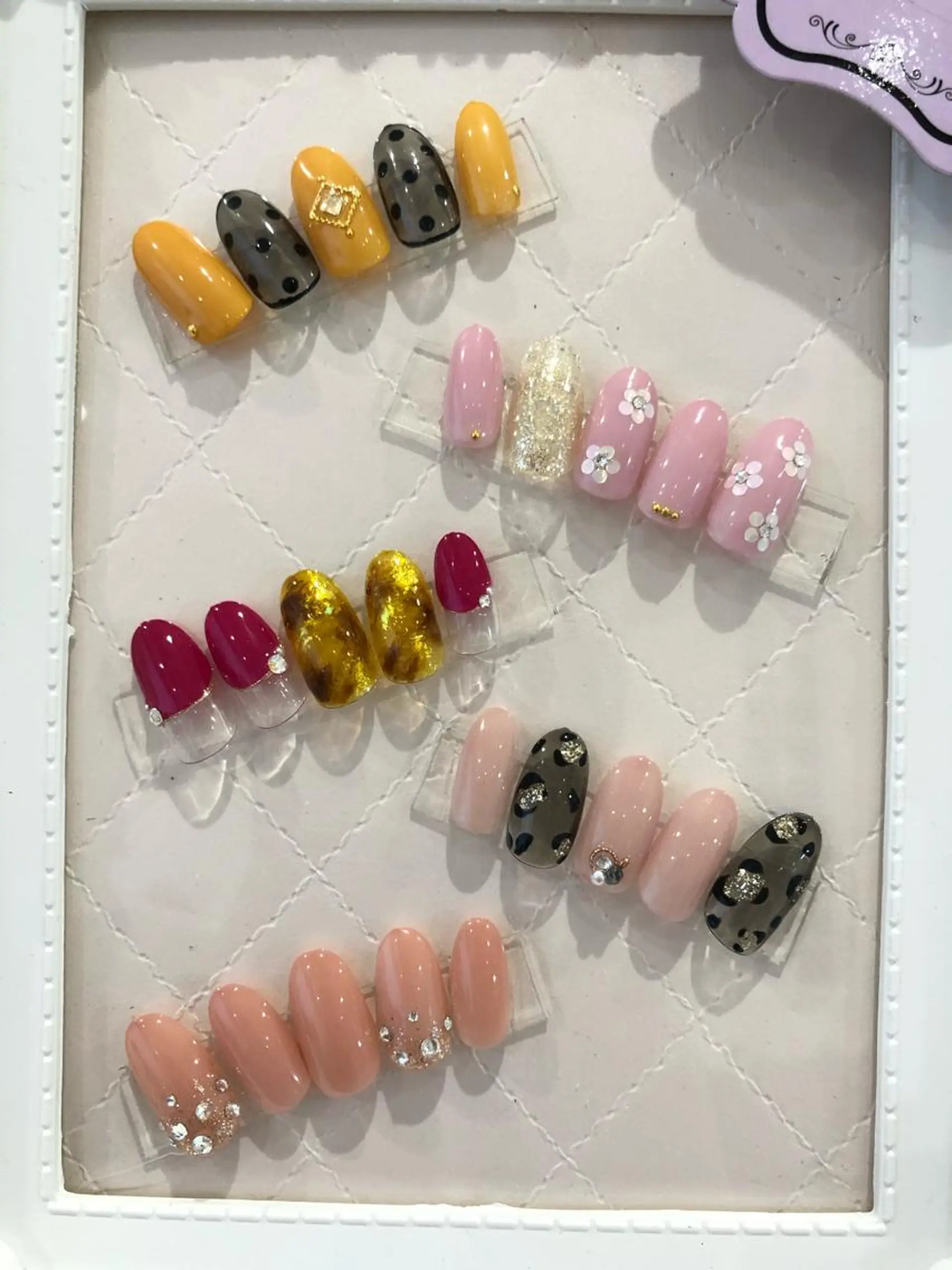 ネイル Nail salon アトリエジョワ　金山のネイルデザイン