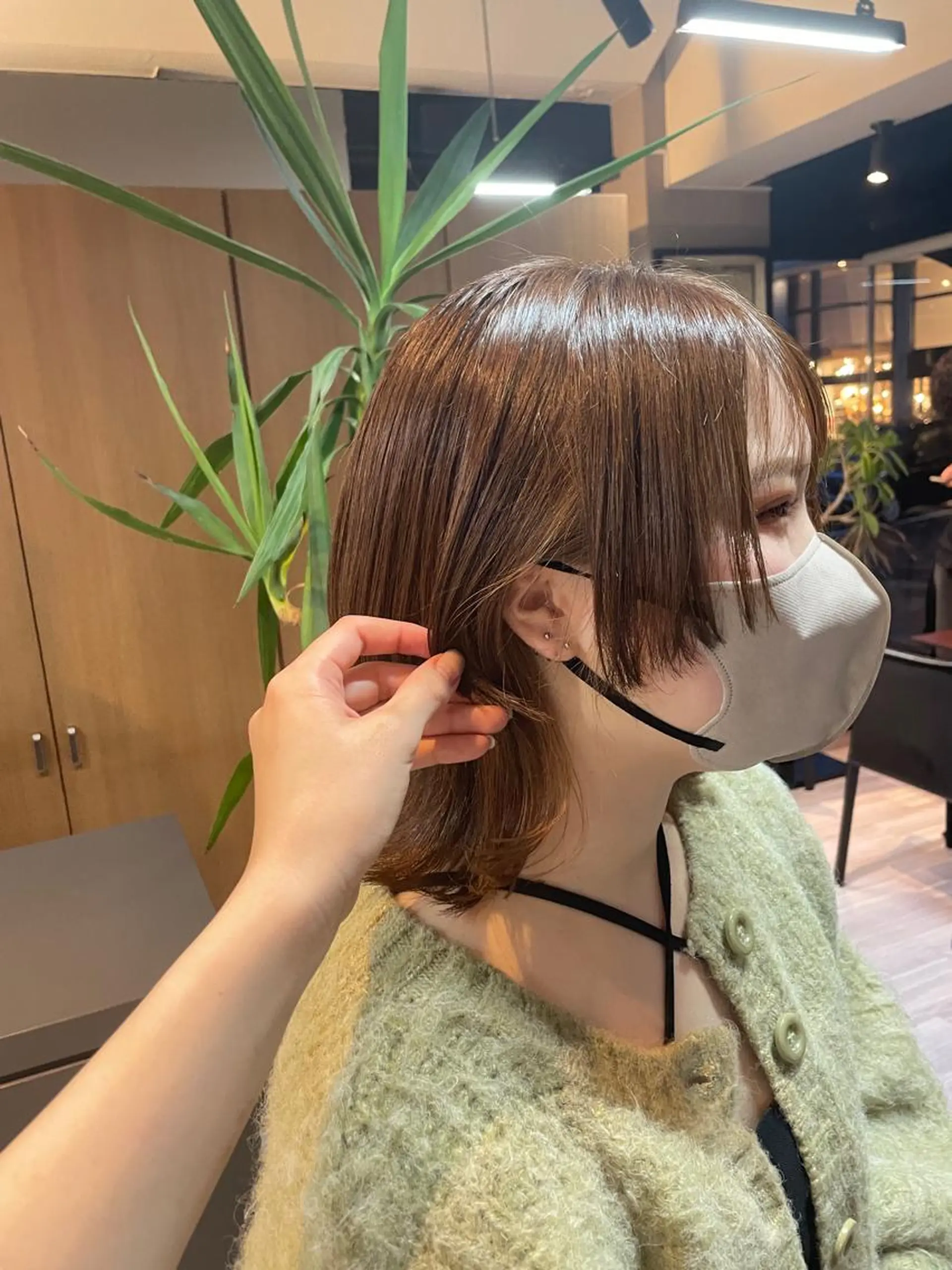 ミディアム カラー ブラウンカラー ウルフカット マキノ キョウカのヘアスタイル