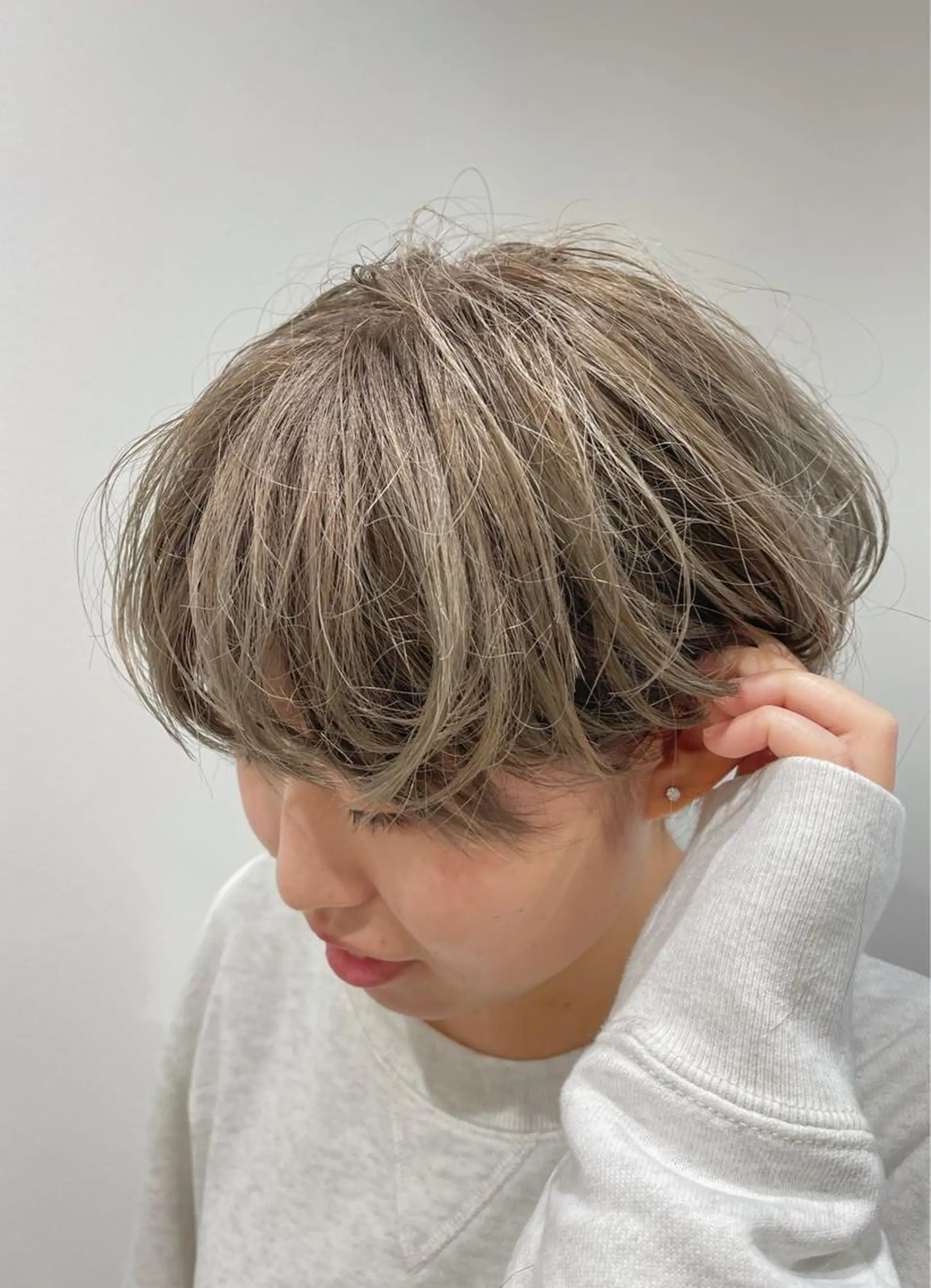 ショート カラー グレージュ ショートヘア kyon.hair 韓国カットカラーのヘアスタイル