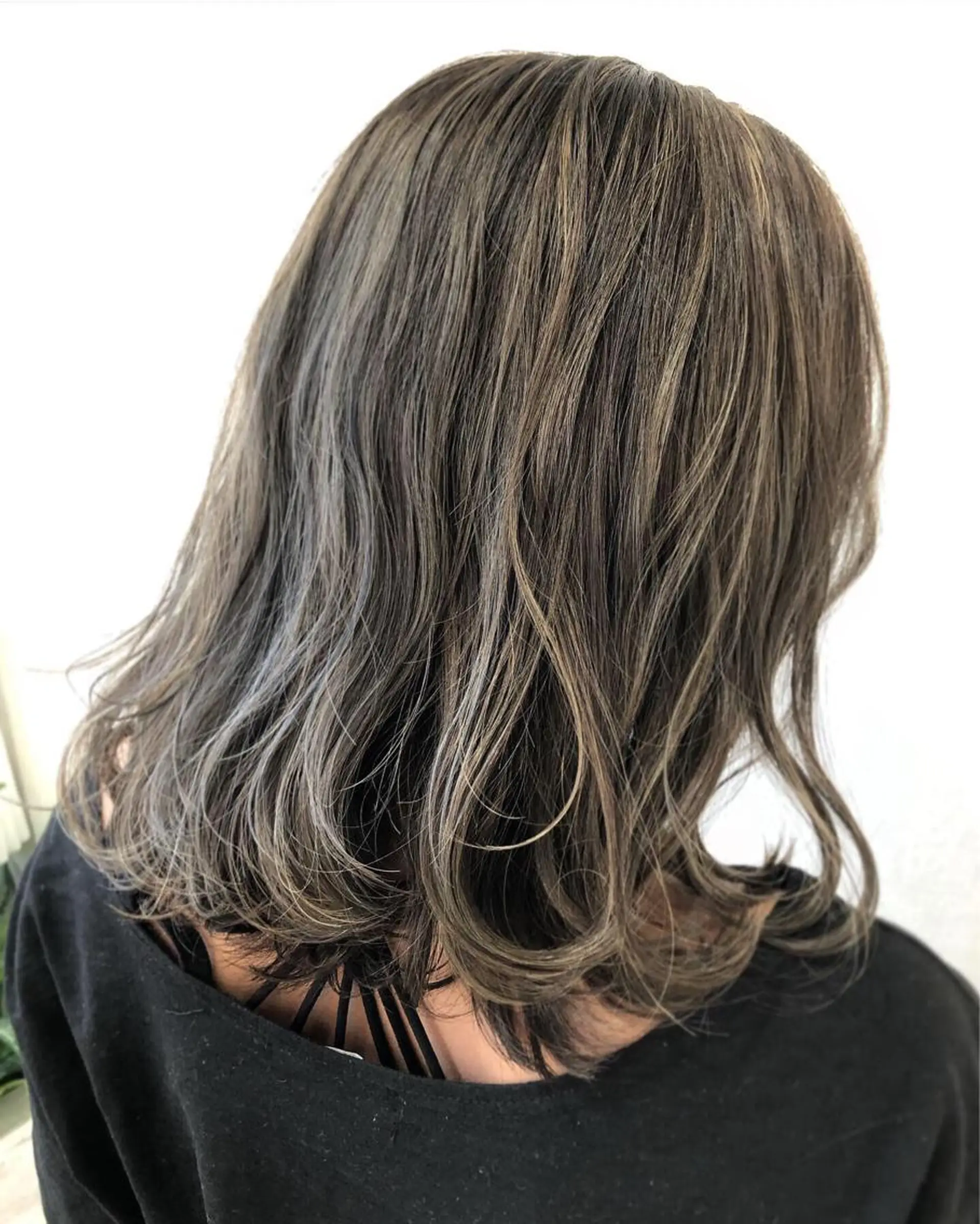 ミディアム カラー ヘアアレンジ ハイライトカラー ハイライト ニュアンスカラー🫧 加納のヘアスタイル