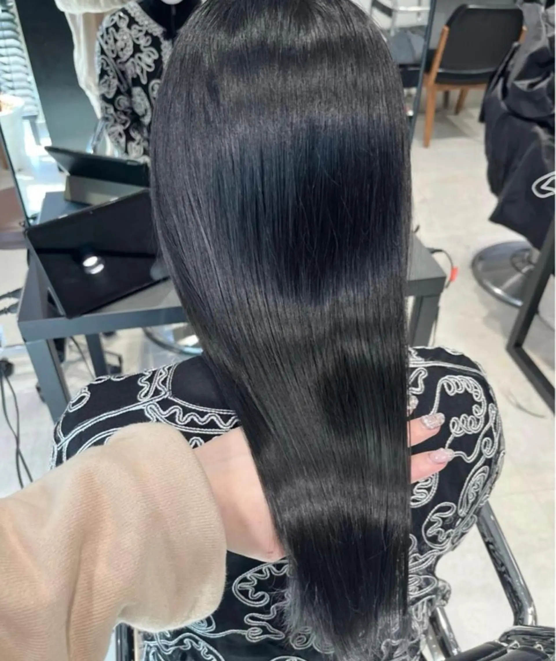 ミディアム カラー パーマ ヘアアレンジ カット ヘアカラー トリートメント ヘッドスパ ヘアセット 透明感/オリーブ/ グレージュ/YUKAのヘアスタイル