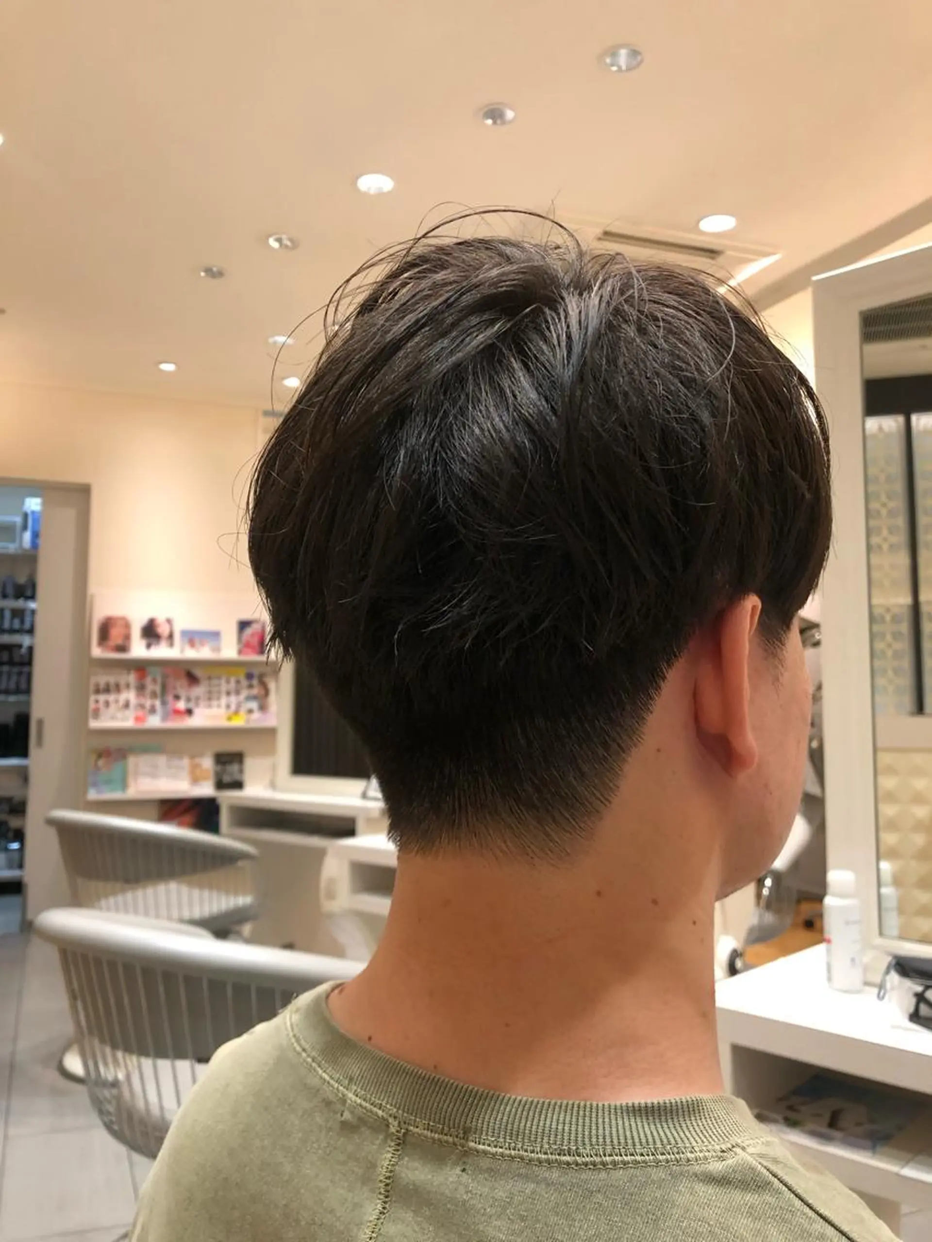 メンズ マッシュ コテ巻きパーマ 阪上 沙織のヘアスタイル