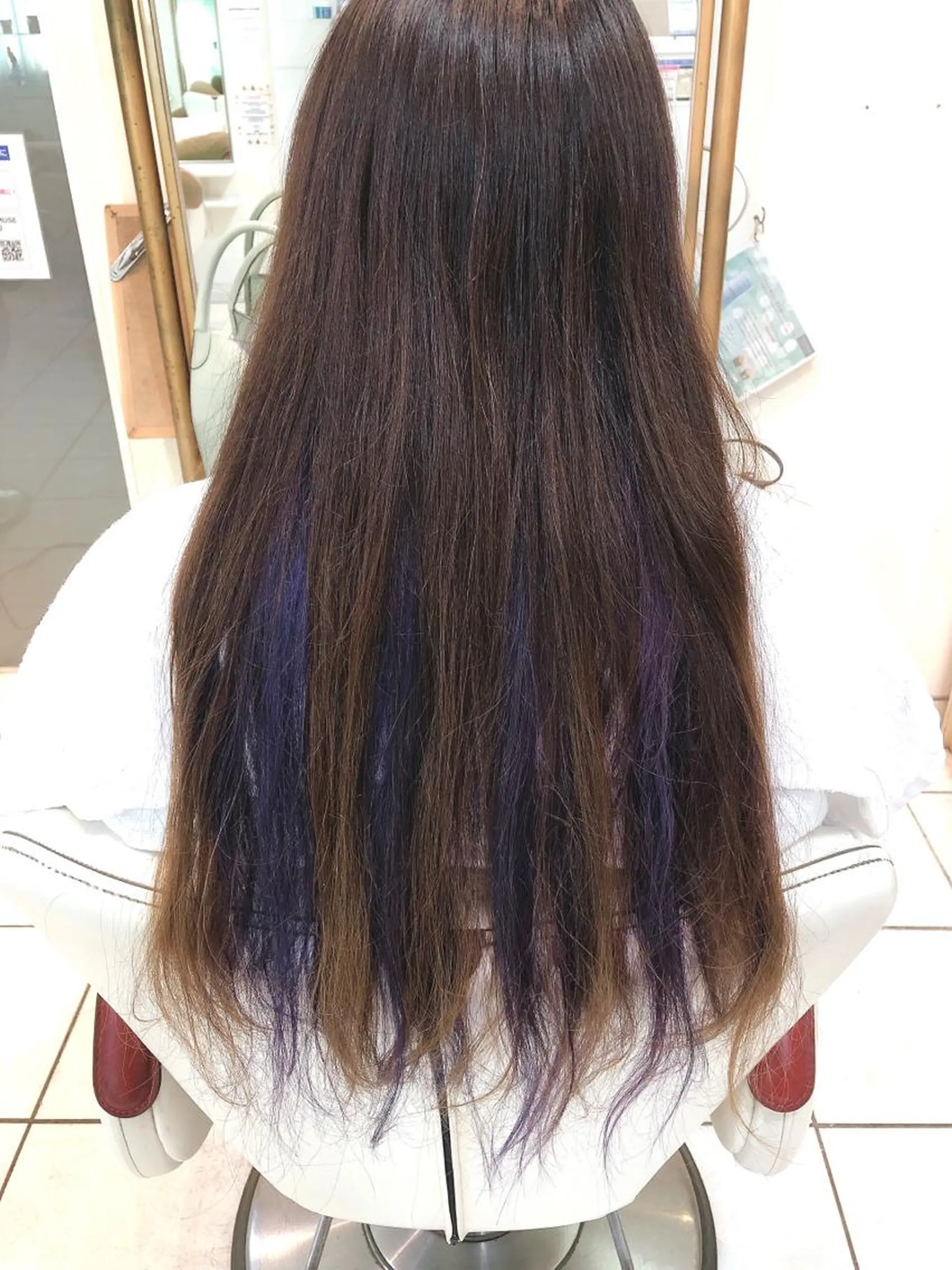 ロング カラー インナーカラー 保住 亮太のヘアスタイル
