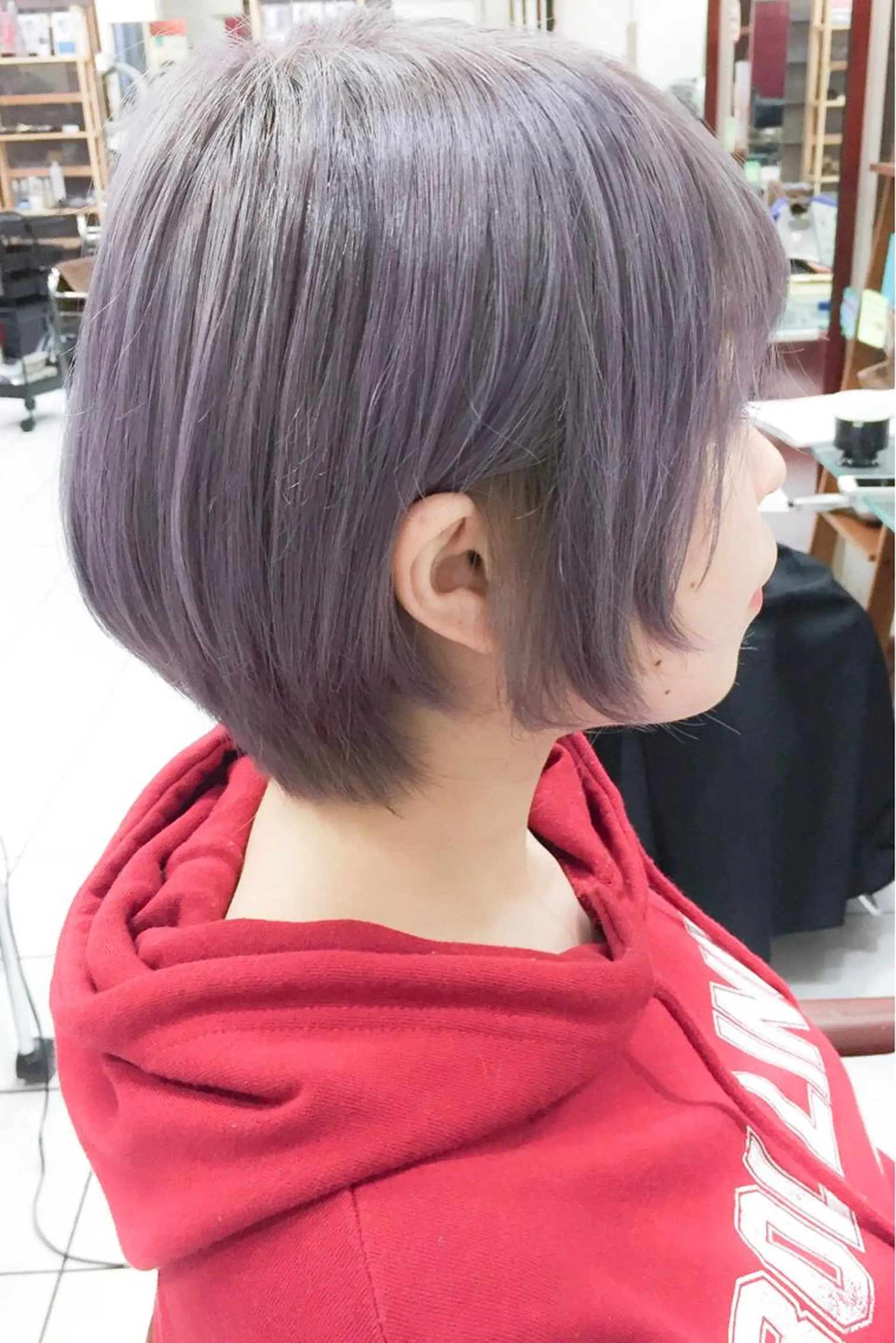 ショート カラー アッシュ アッシュグレー アッシュグレージュ グレージュ バイオレットカラー モテ髪透明感❤️ デイズヘアカラーのヘアスタイル