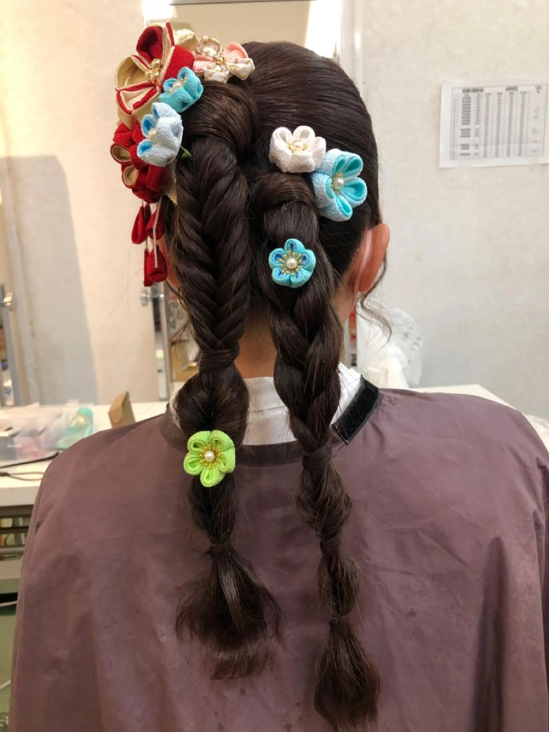 ロング ヘアアレンジ ヘアセット vi viのヘアスタイル