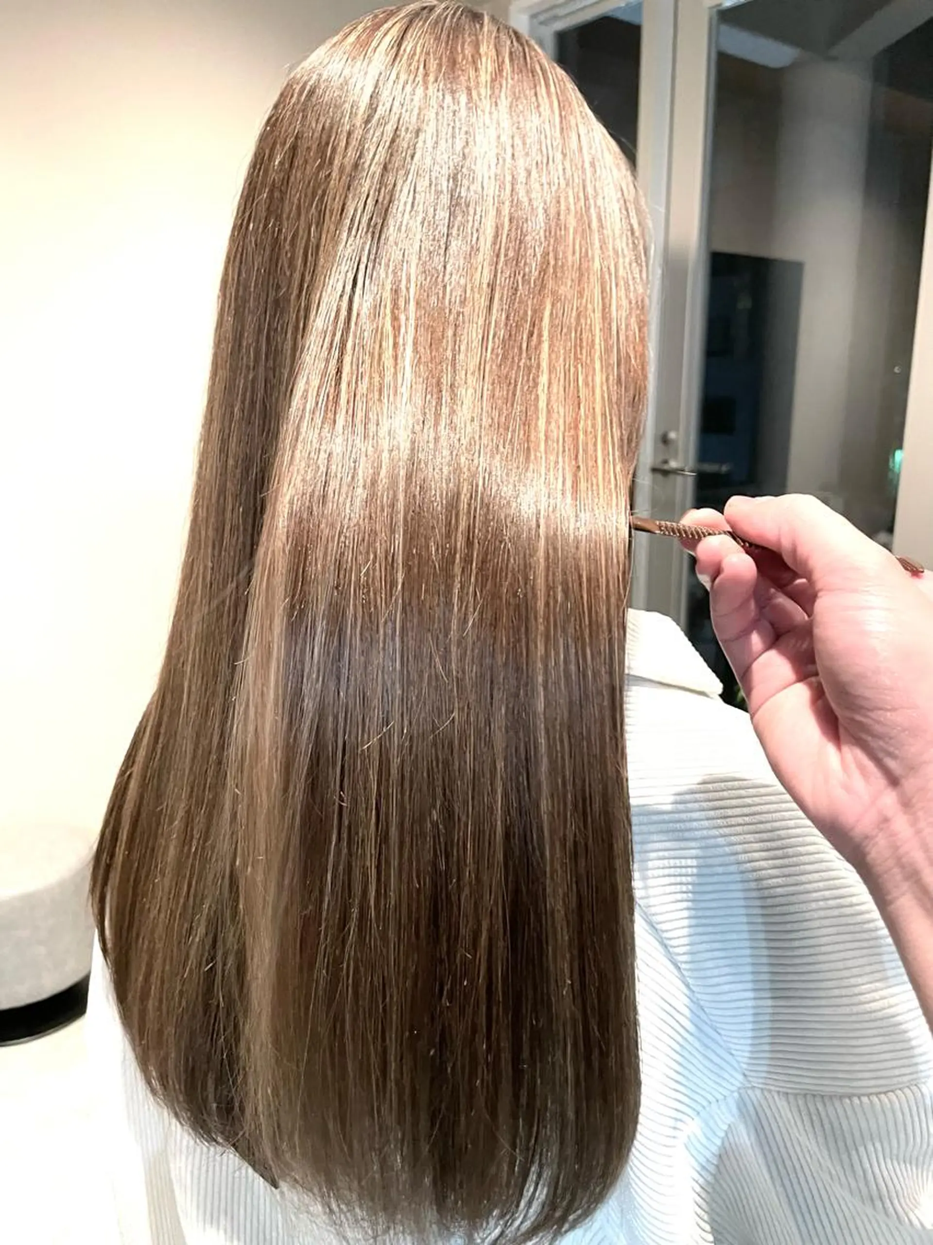 ロング カラー ✨髪質改善/ハイトー ン/艶髪高山のヘアスタイル