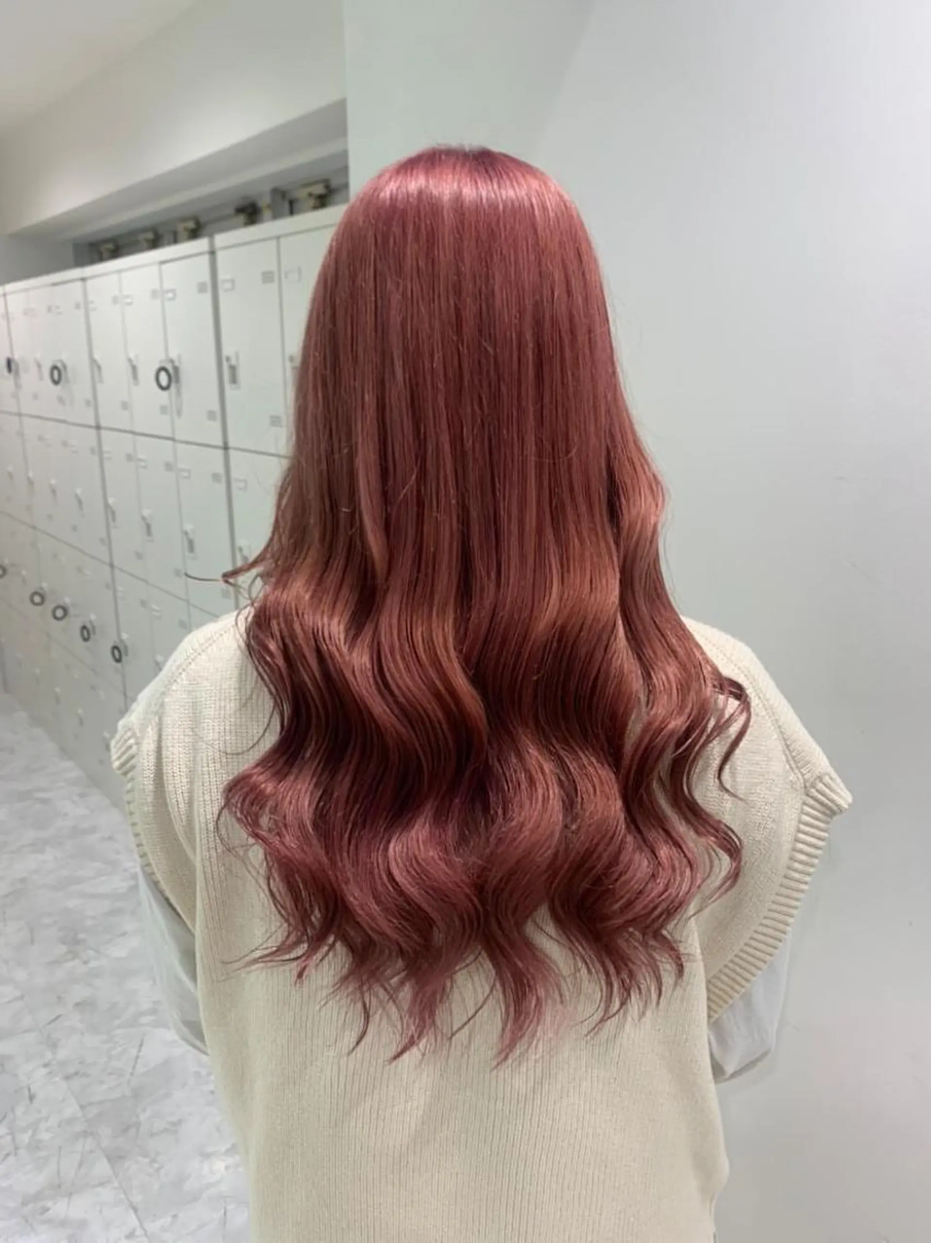 ロング ベージュカラー💖 やすひろのヘアスタイル
