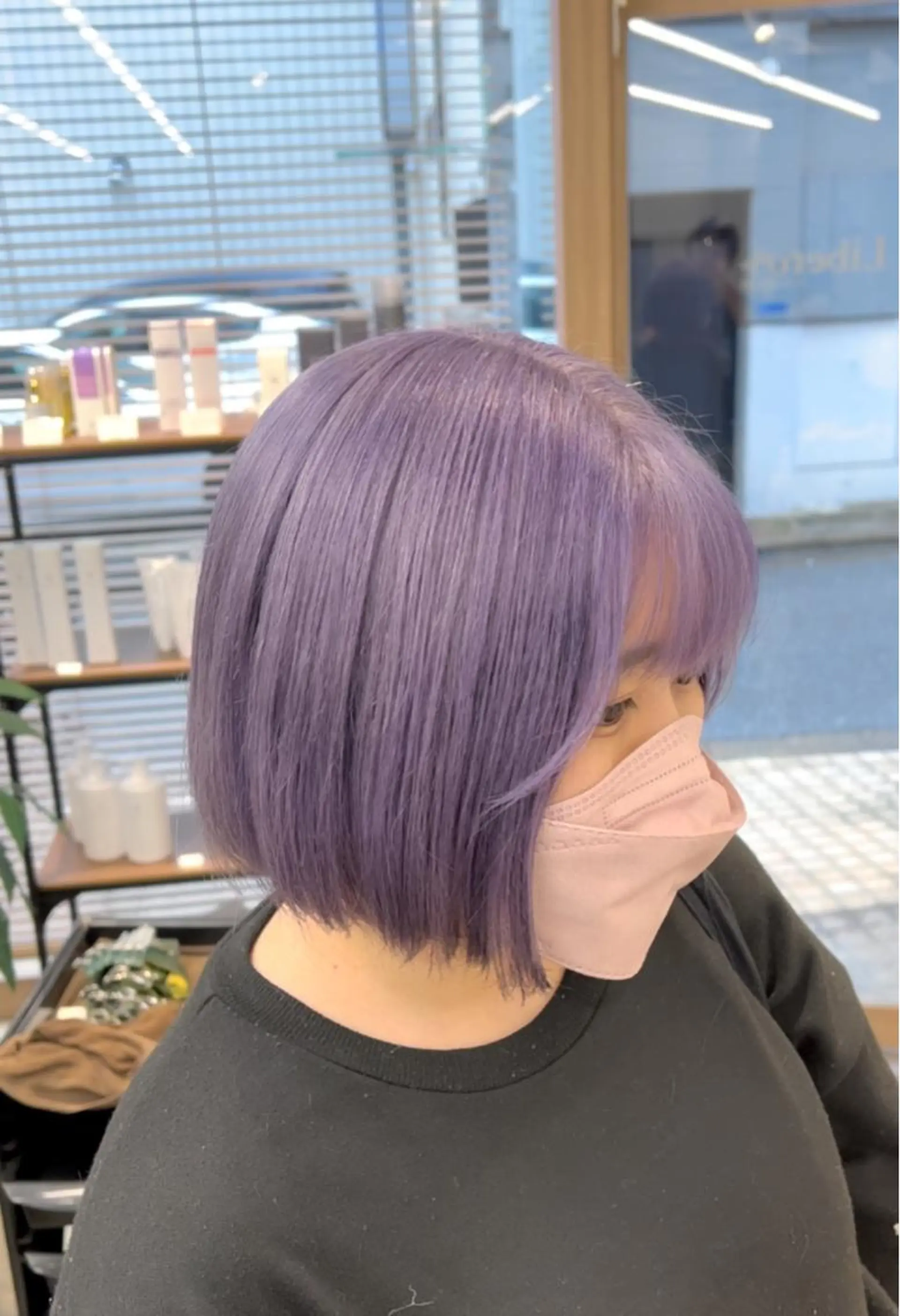 ショート カラー ブリーチ ラベンダーカラー ブリーチ毛の縮毛矯正 ハイトーン/岡本智樹のヘアスタイル