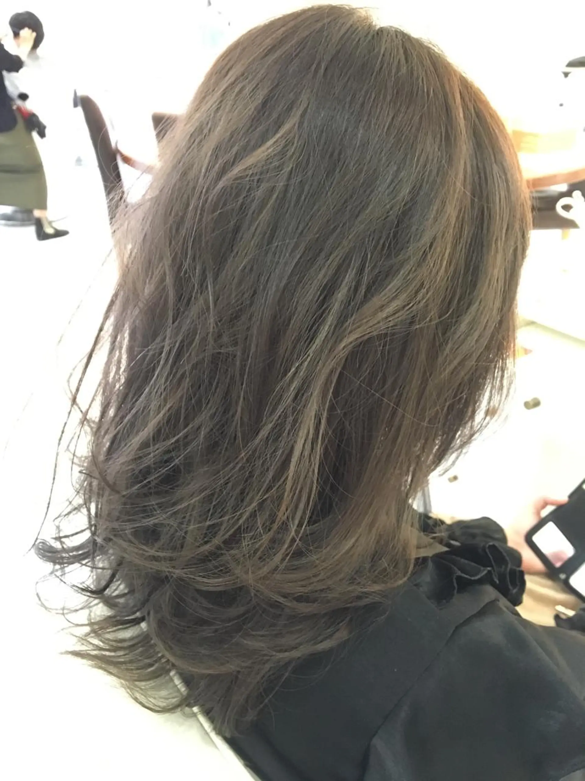 ミディアム カラー 店長/mao/ 前髪/顔周りカットのヘアスタイル