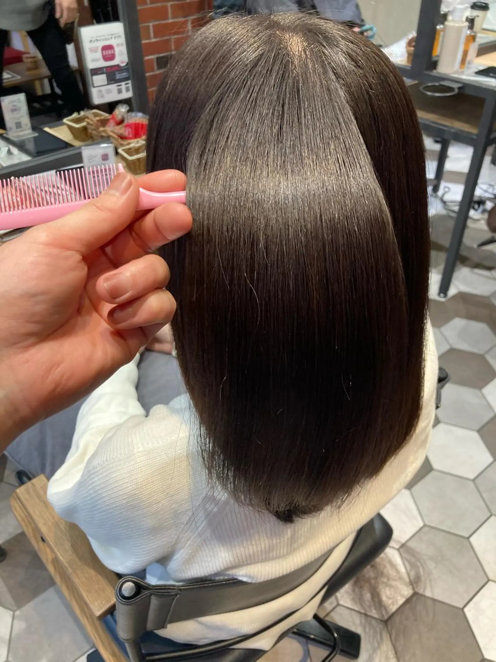 セミロング カラー 髪質改善 縮毛矯正 トリートメント 髪質改善/痛ませ ないカラー/西村航大のヘアスタイル