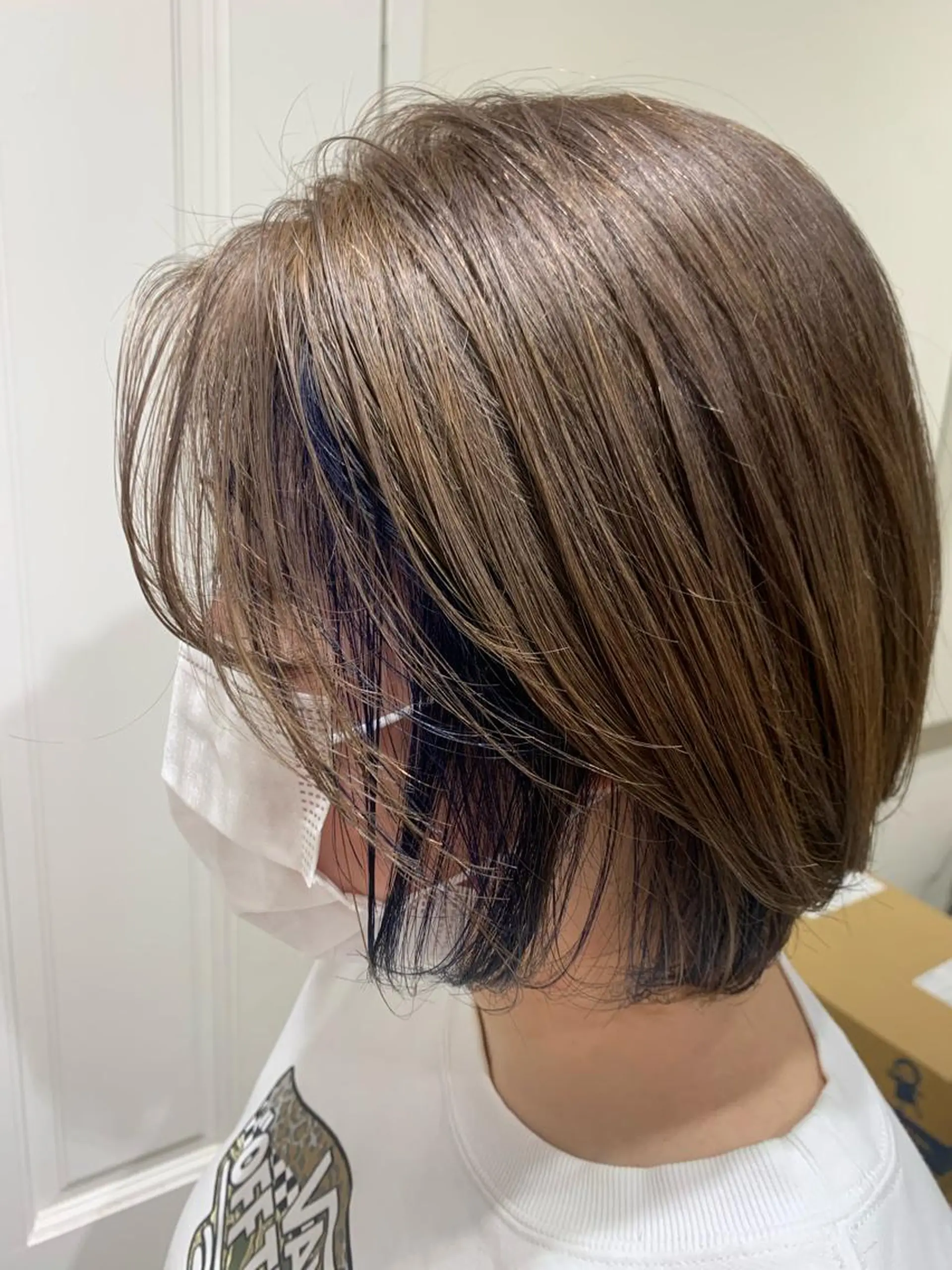 ミディアム ヘアカラー トリートメント 渋谷ハイトーン/ デザインカラー阿部のヘアスタイル