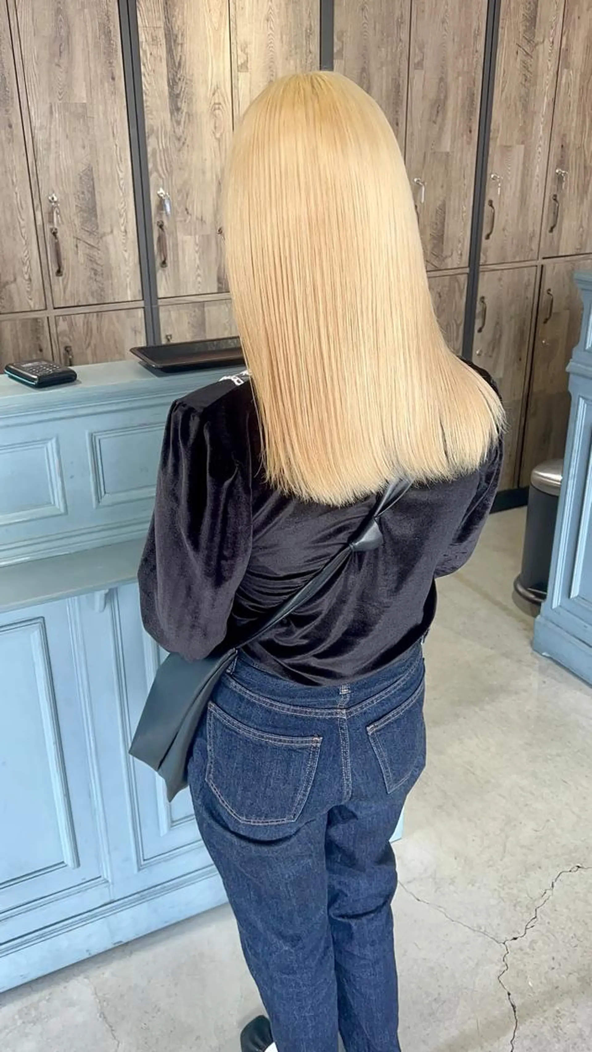 ミディアム amie所属・amie三宮 NAKANOのヘアスタイル