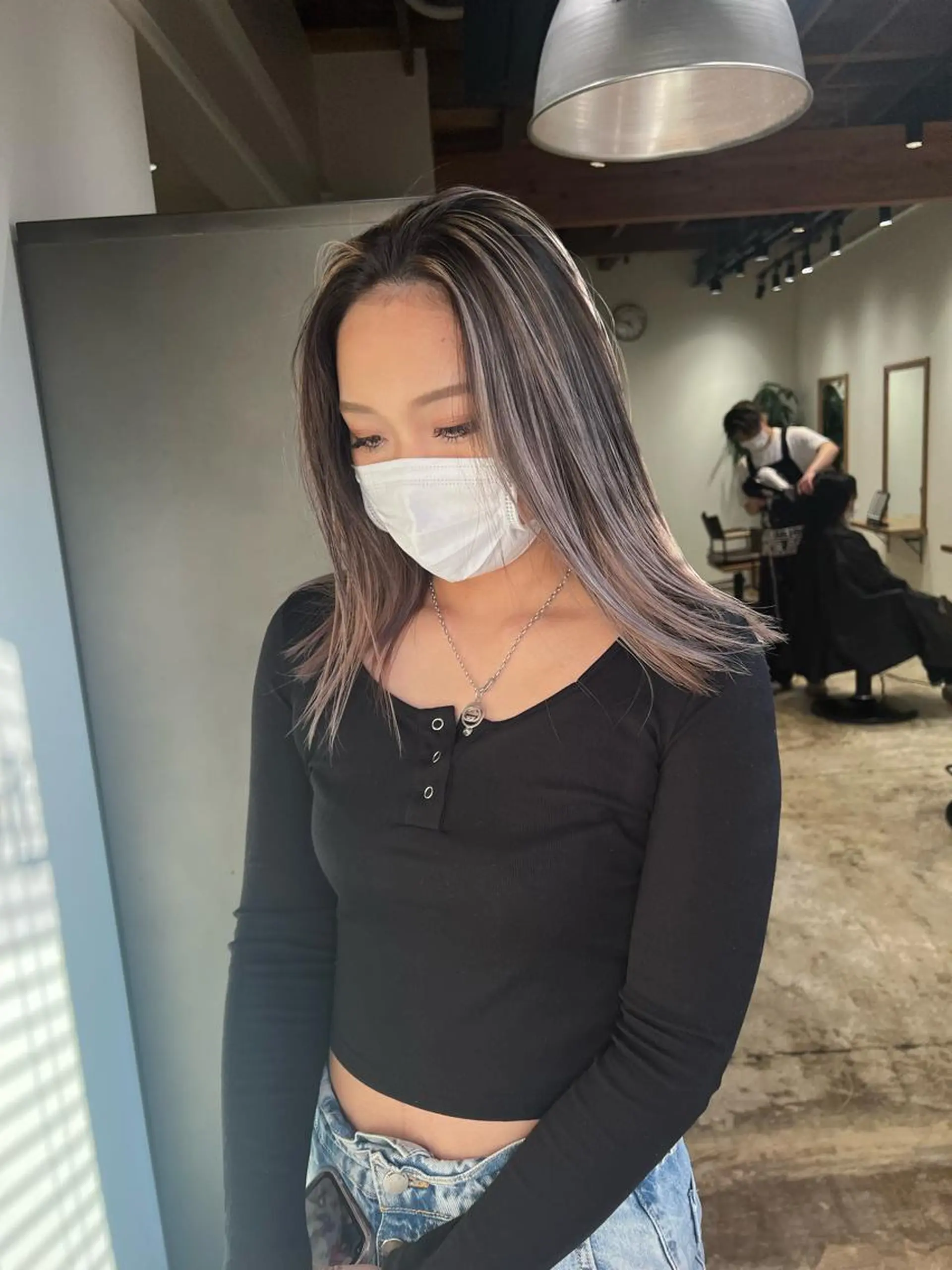 ロング カラー nishido ハイライト/パーマのヘアスタイル