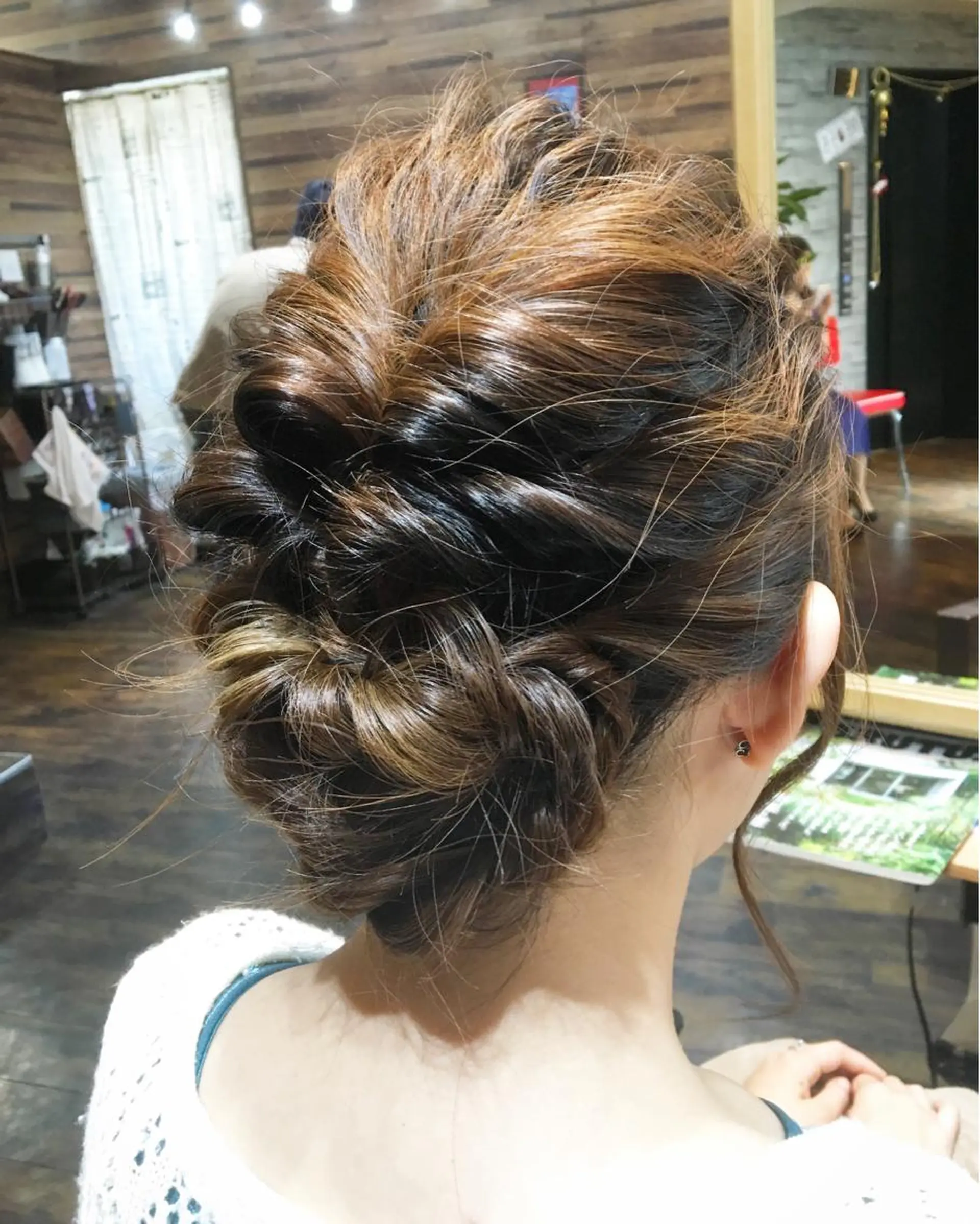 セミロング ヘアアレンジ 川名 充✂️のヘアスタイル