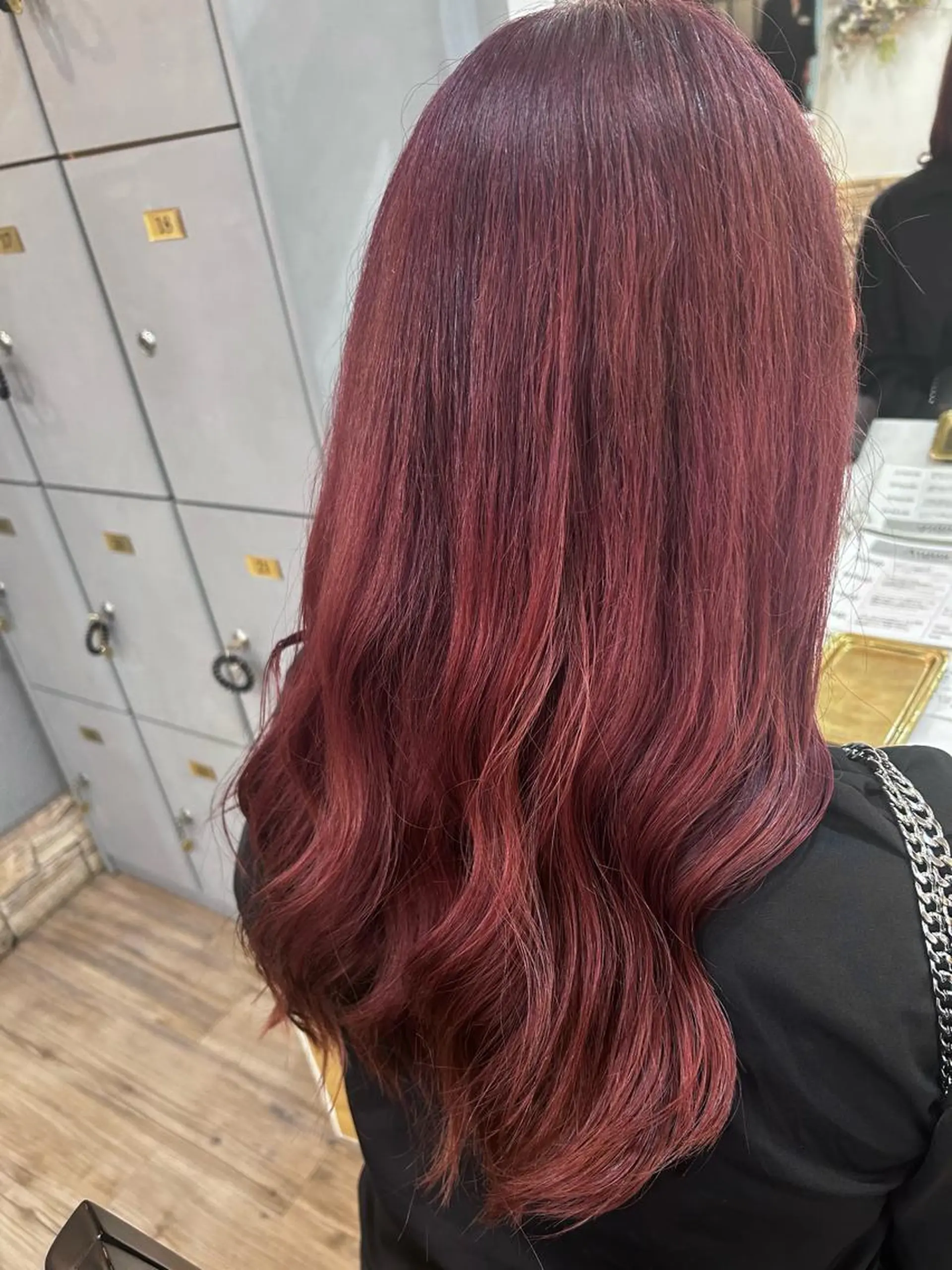 ロング カラー ブリーチ ブリーチ／ヘアセット 🪞🌙minamiのヘアスタイル