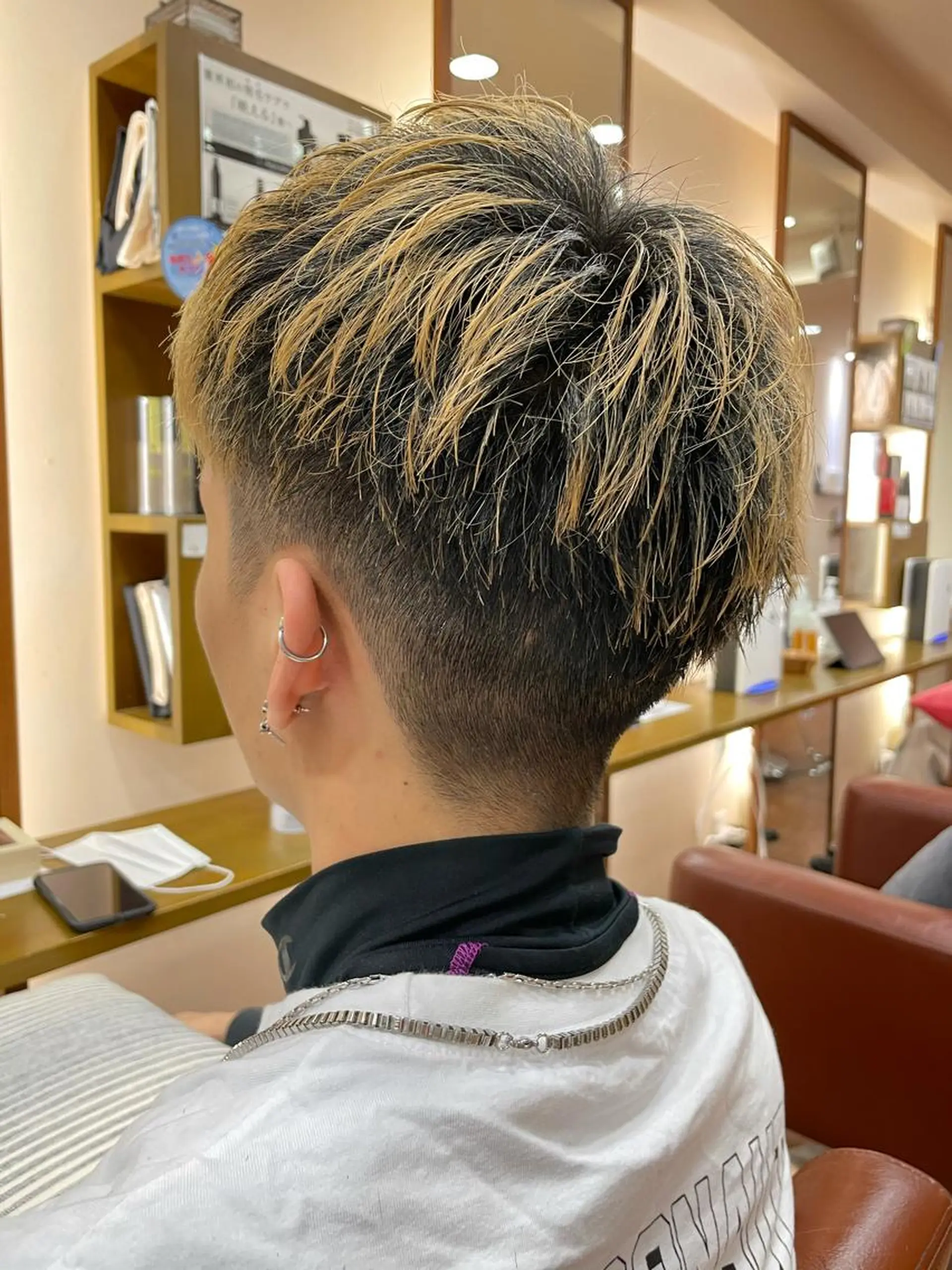 ショート カット 副店長　山本 竜司のヘアスタイル