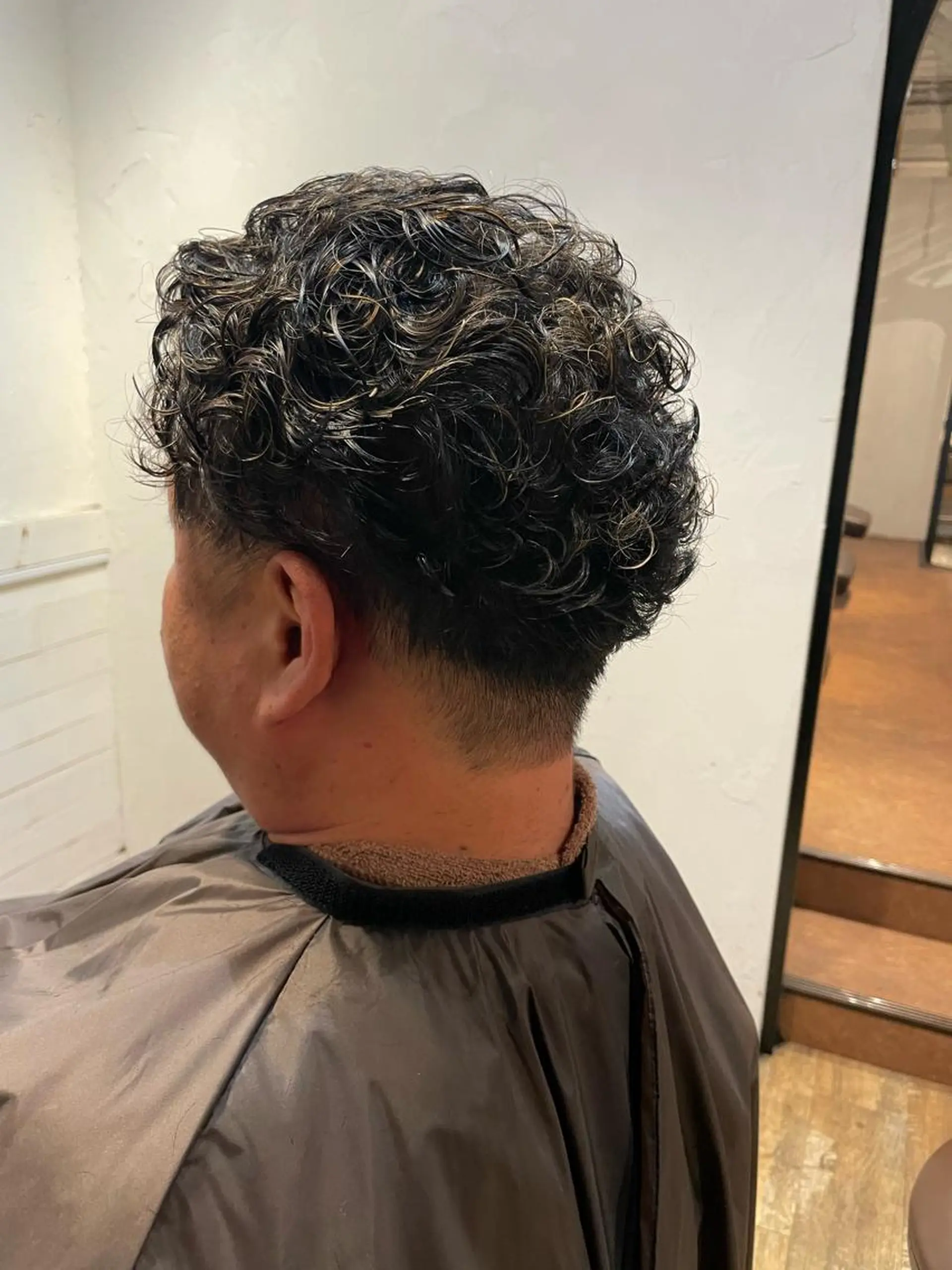 メンズ メンズパーマ 黒岩 明日美のヘアスタイル