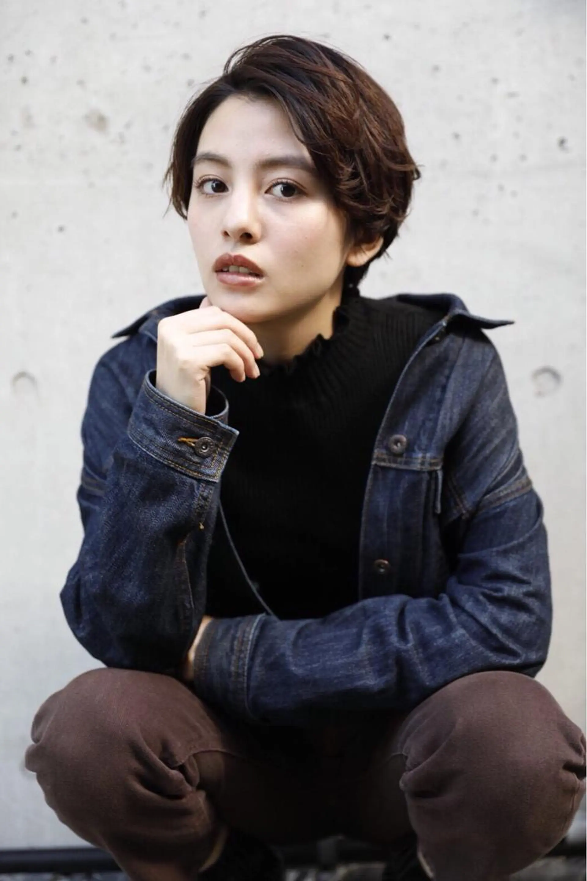 ショート カラー 仲間 菜々世のヘアスタイル