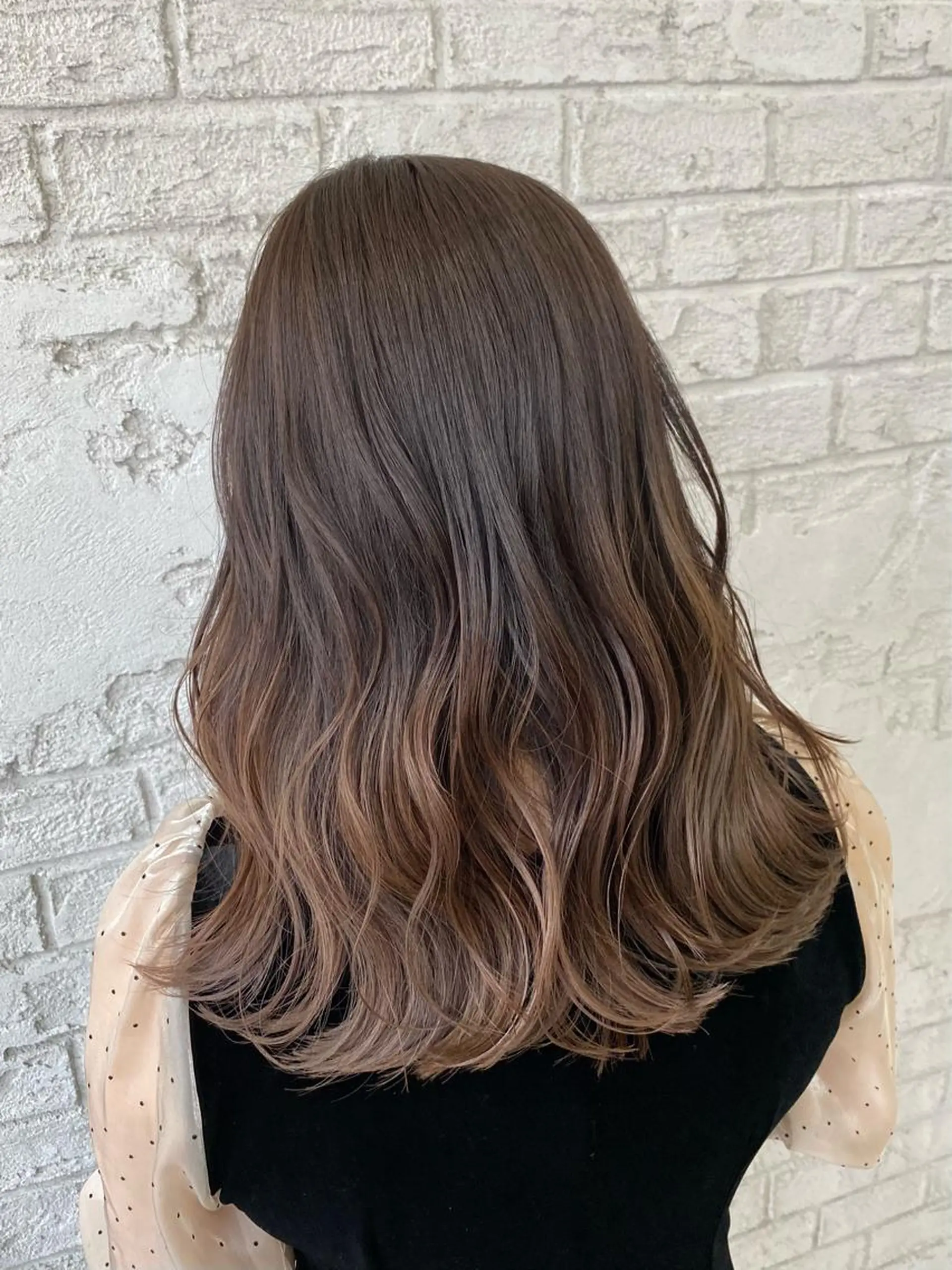 ミディアム カラー ヘアアレンジ ブリーチ グラデーションカラー カット ヘアカラー トリートメント 池袋/韓国レイヤー 💗🐇amiのヘアスタイル