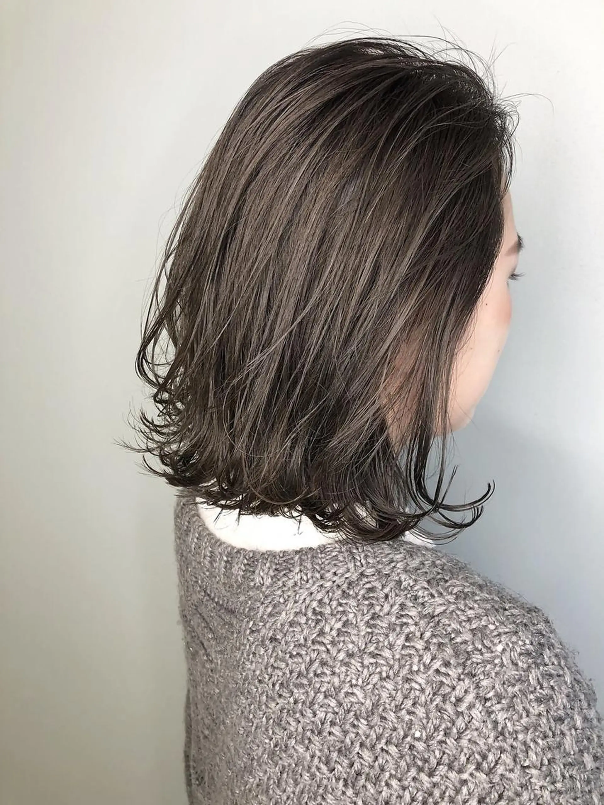 ミディアム 髪質改善、縮毛矯正 酸性縮毛矯正のヘアスタイル