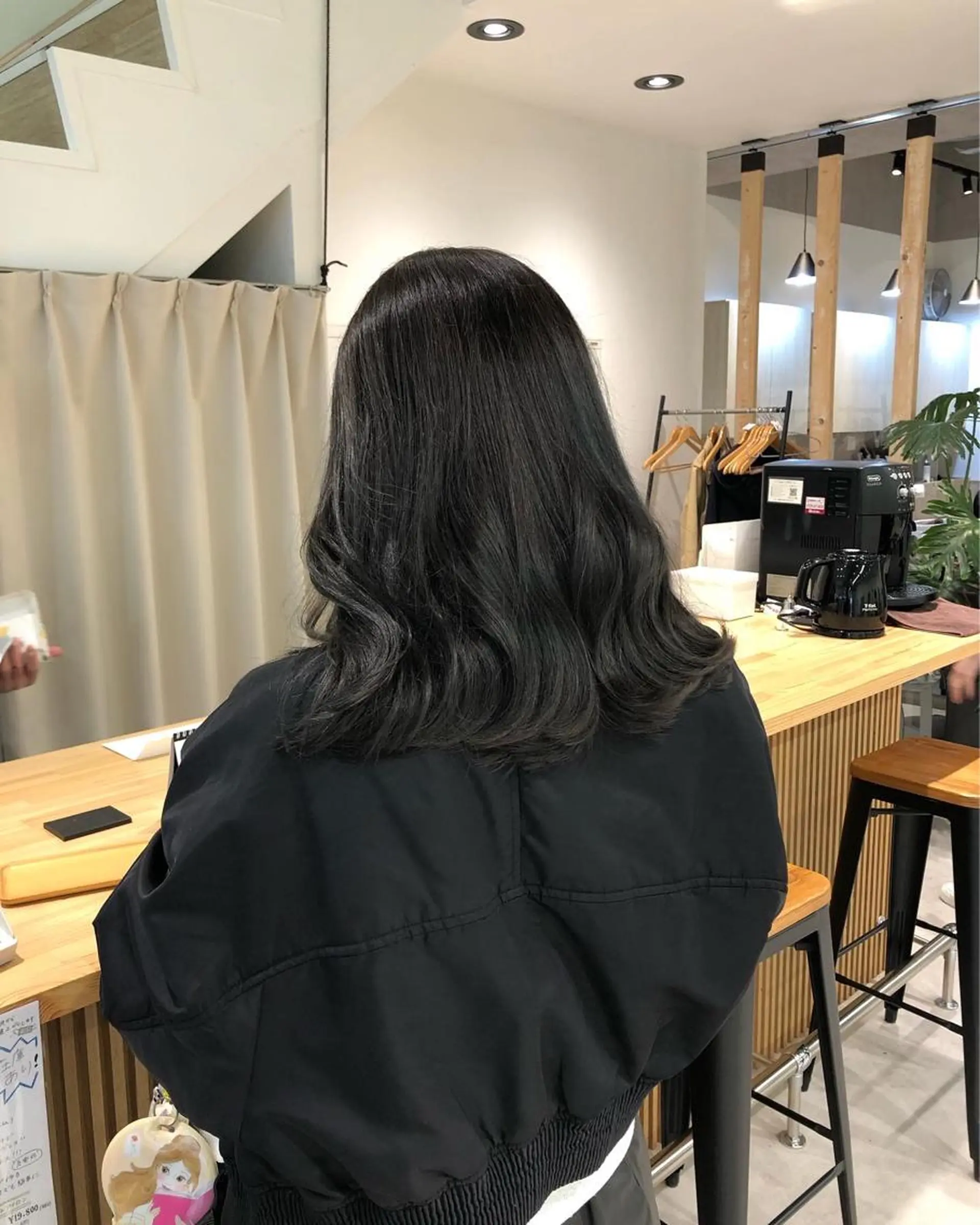 ミディアム カラー カット ヘアカラー トリートメント レイヤー/顔まわり カット/地毛風カラーのヘアスタイル