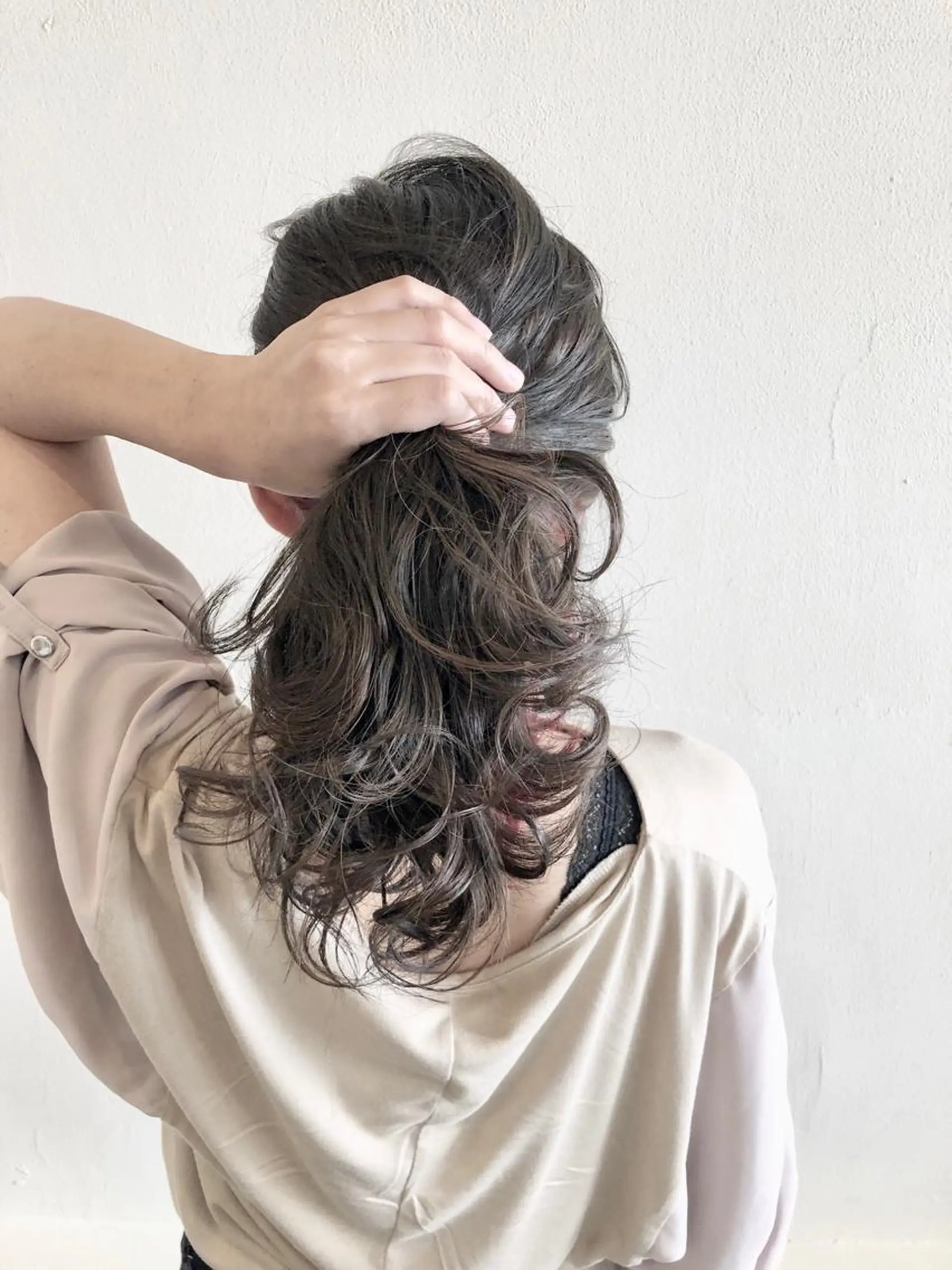 セミロング カラー ヘアカラー 宮下 耕平のヘアスタイル