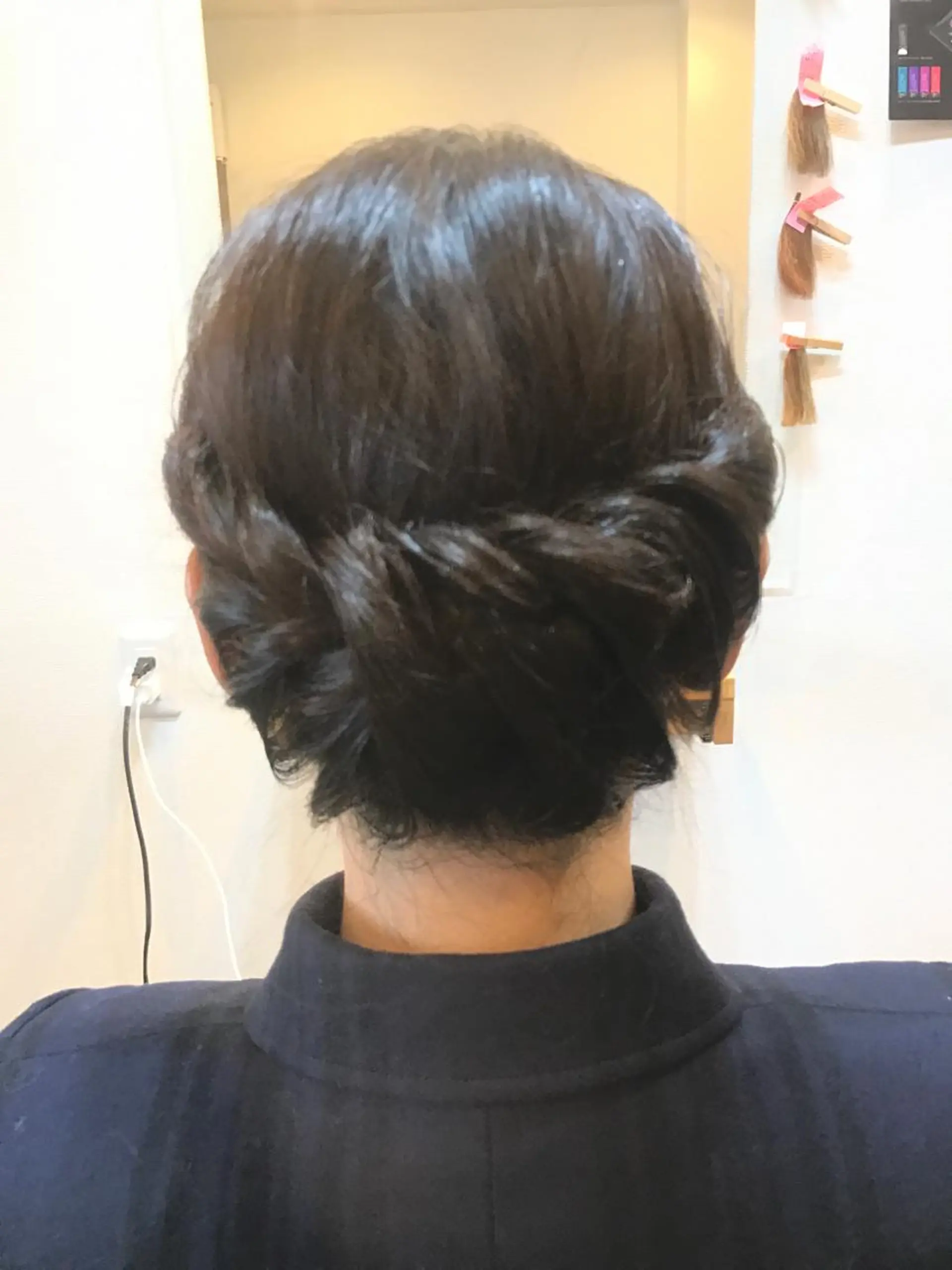 セミロング ヘアアレンジ 石川 奈緒子のヘアスタイル